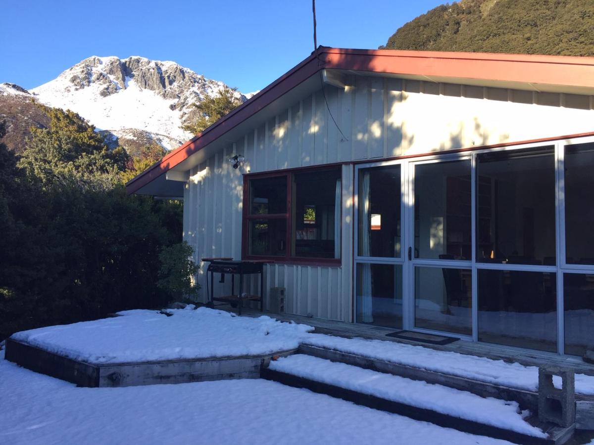 Three-Bedroom Chalet photo 1
