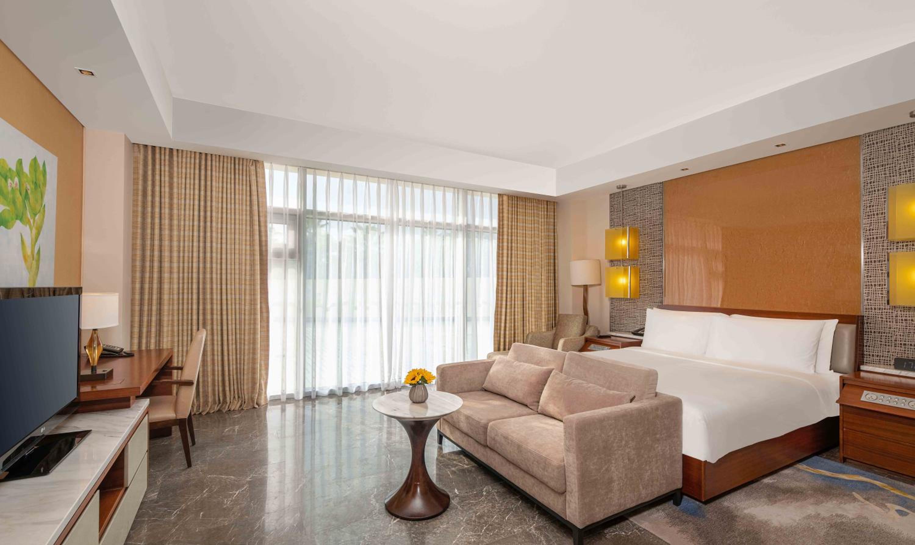 Deluxe Double or Twin Room