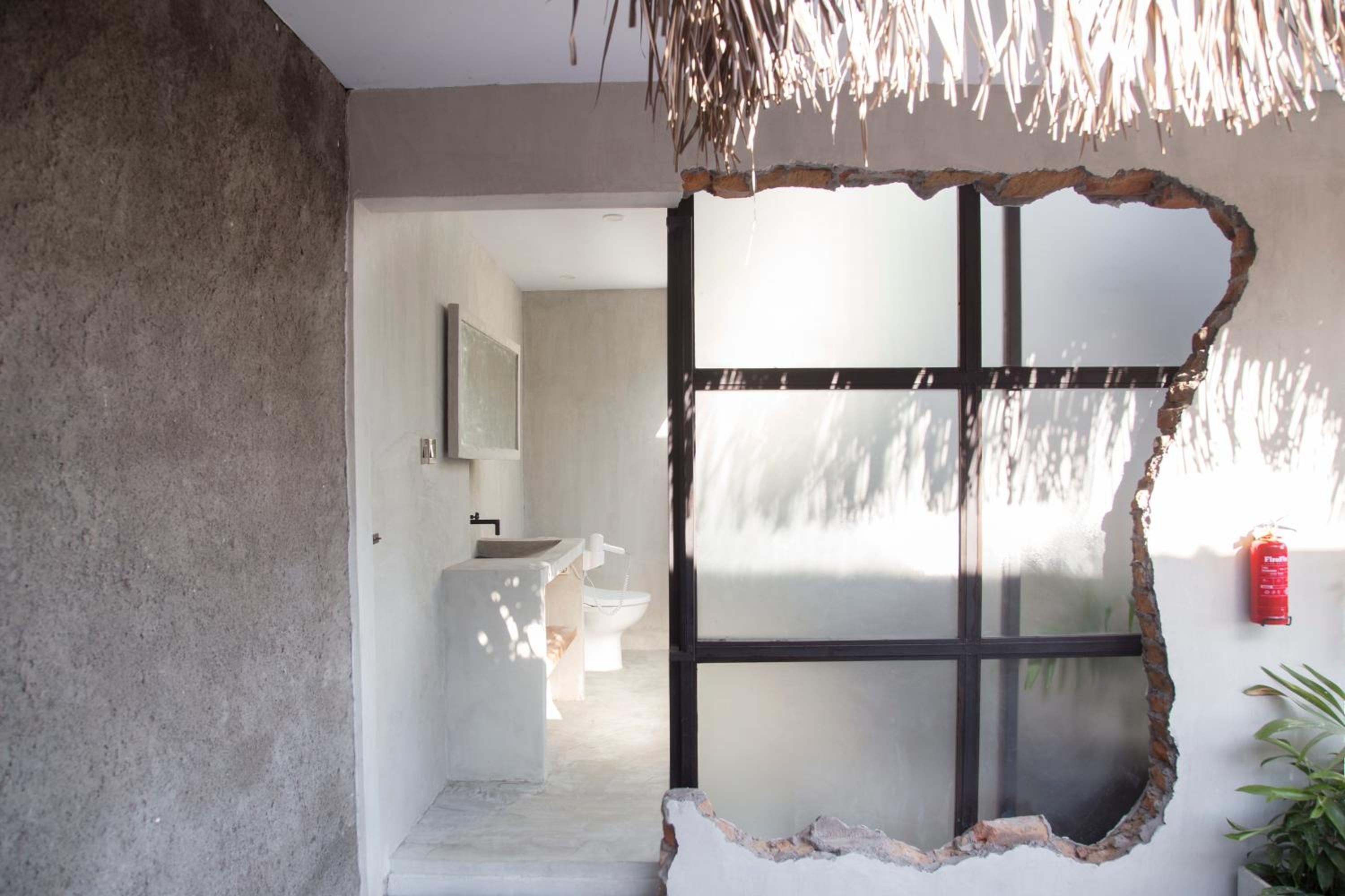 Double Room with Private External Bathroom - Photo 3