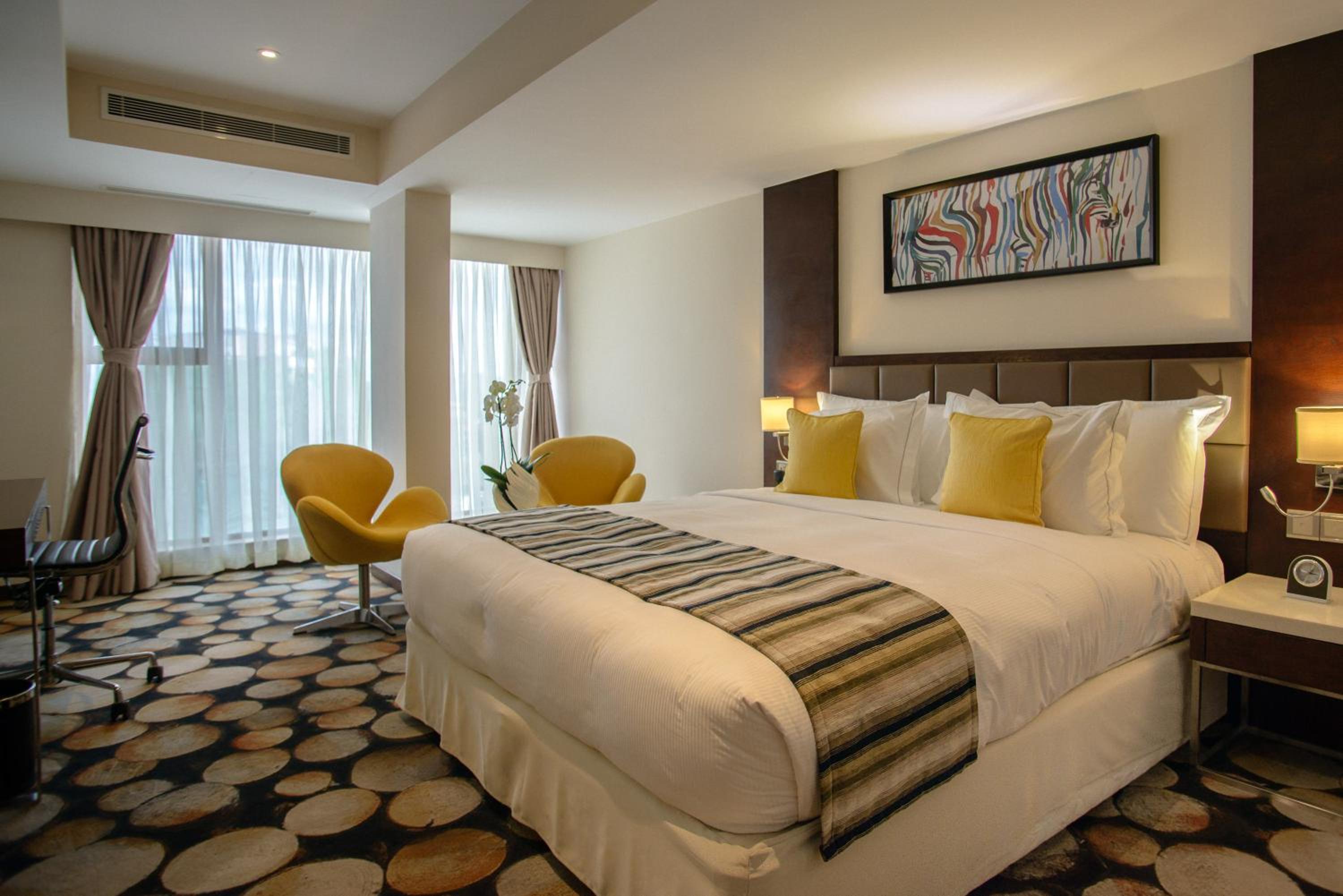 Deluxe Suite