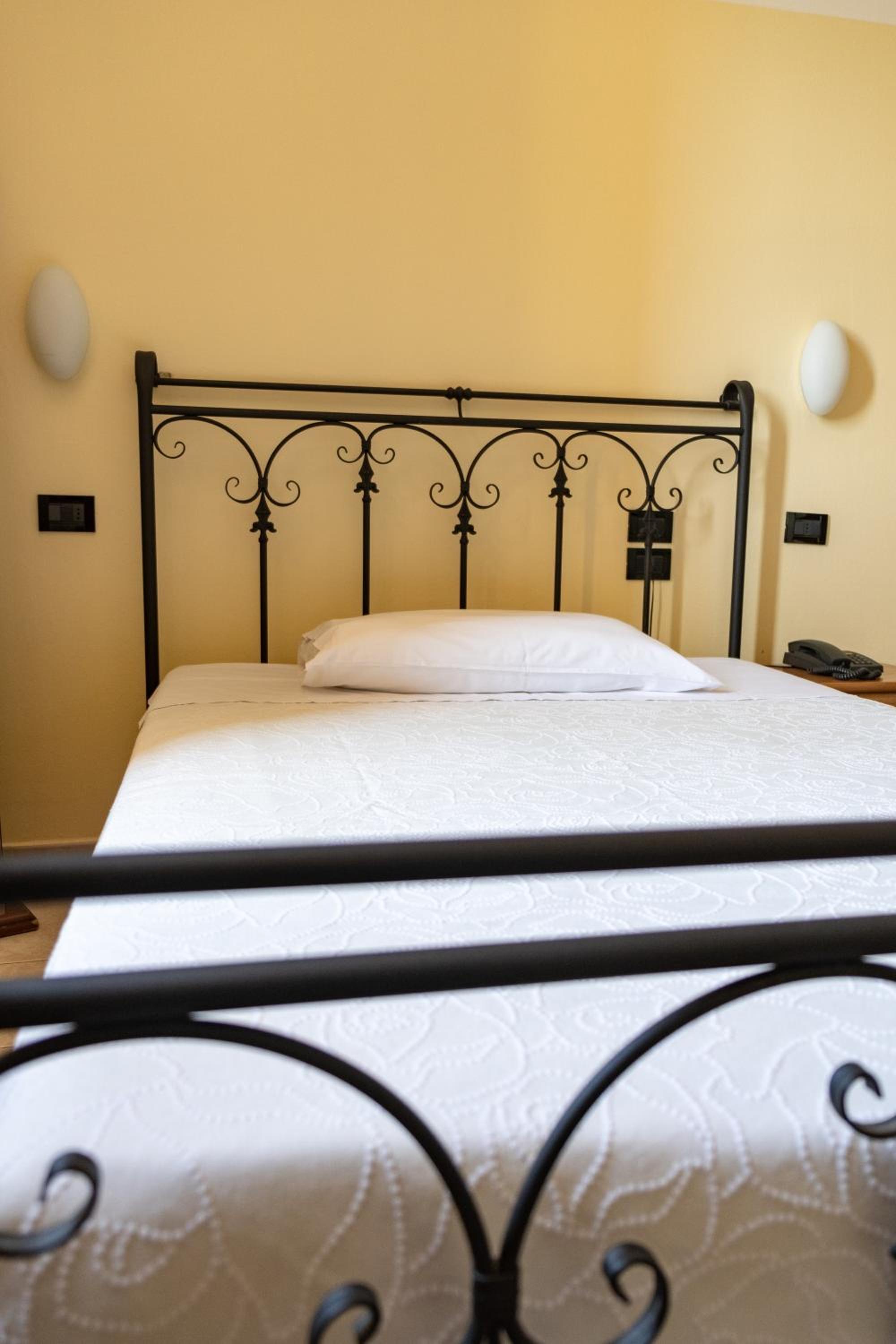 Large Single Room