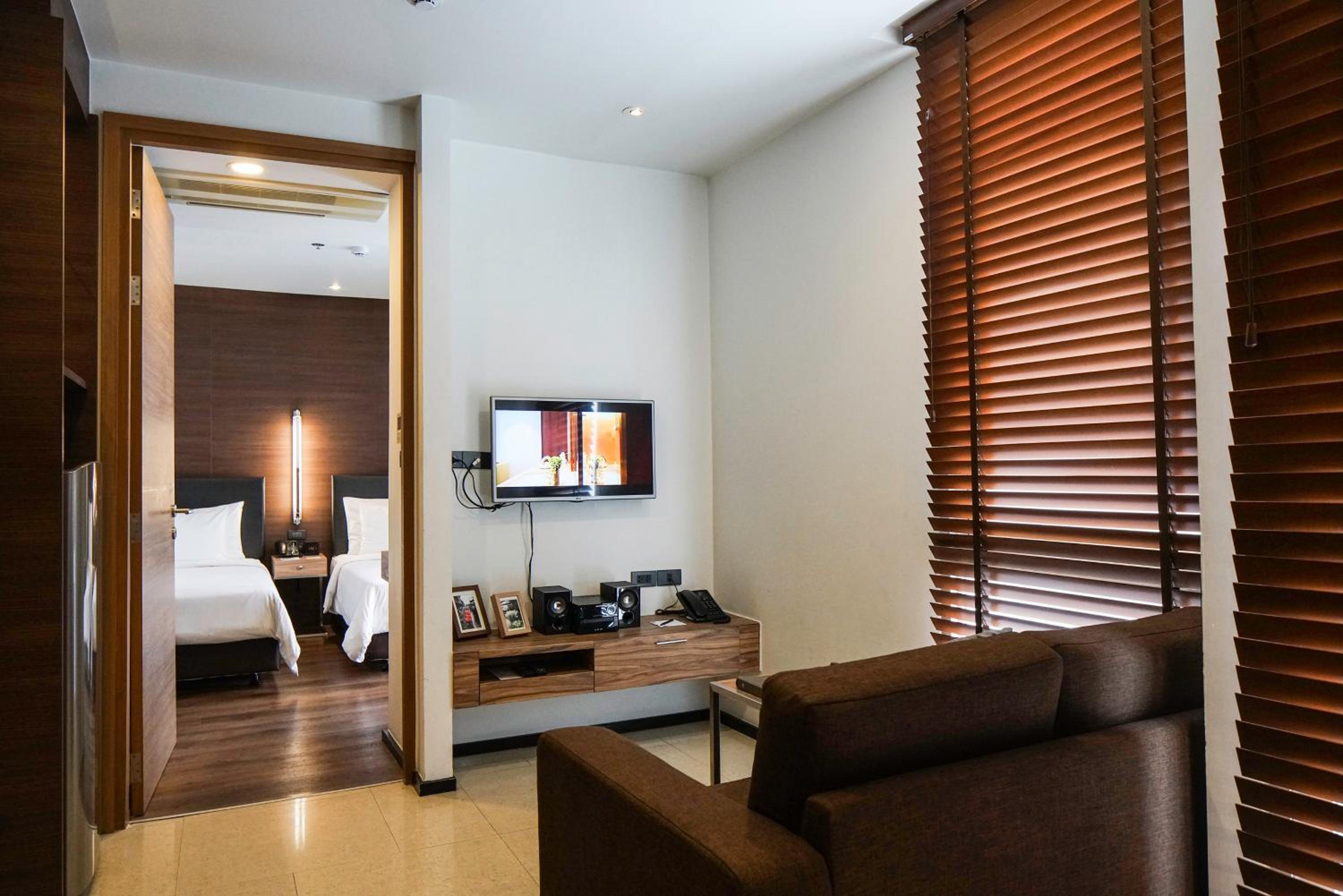 One Bedroom Superior Suite photo 3