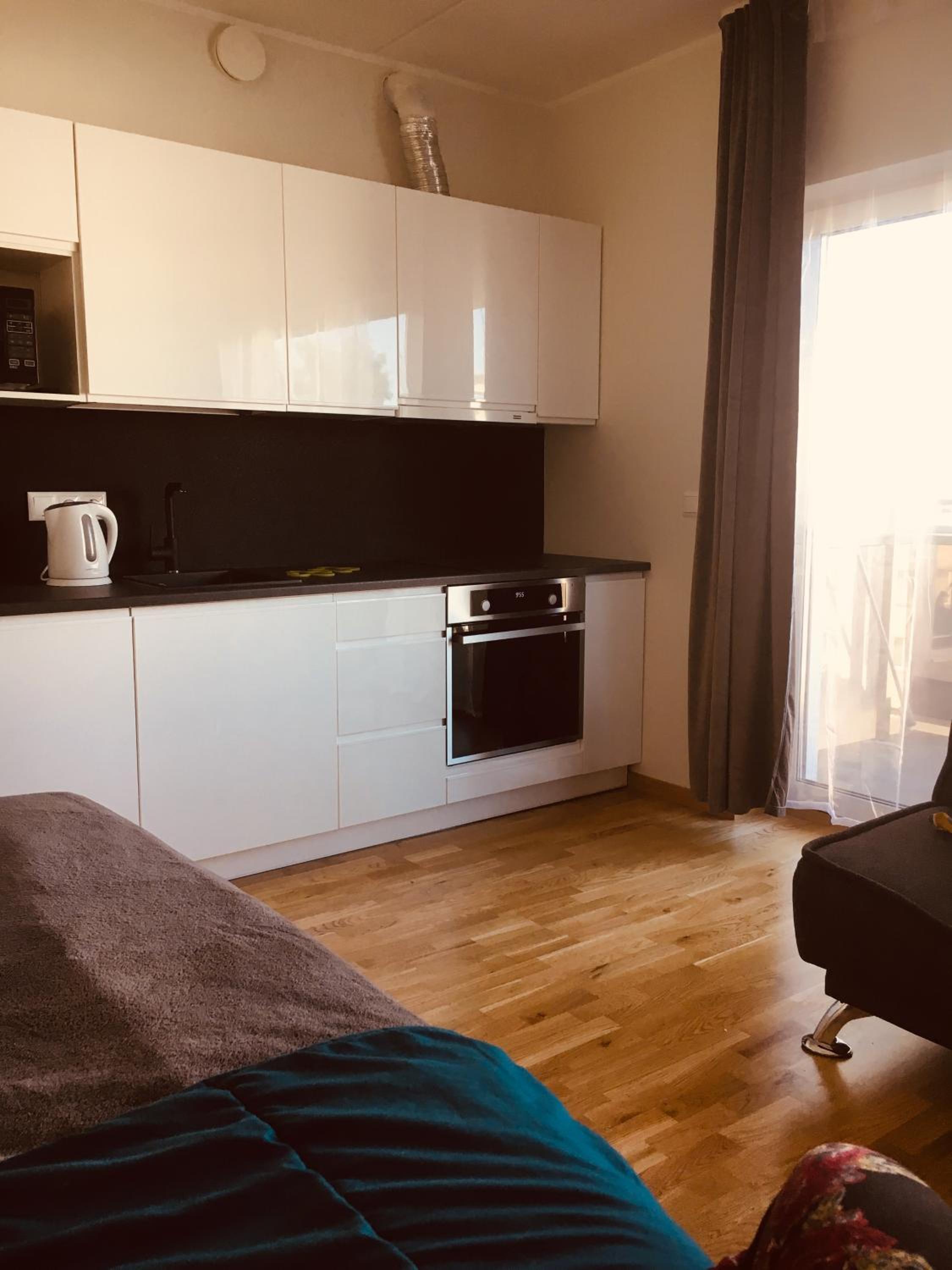 One-Bedroom Apartment - Photo 11