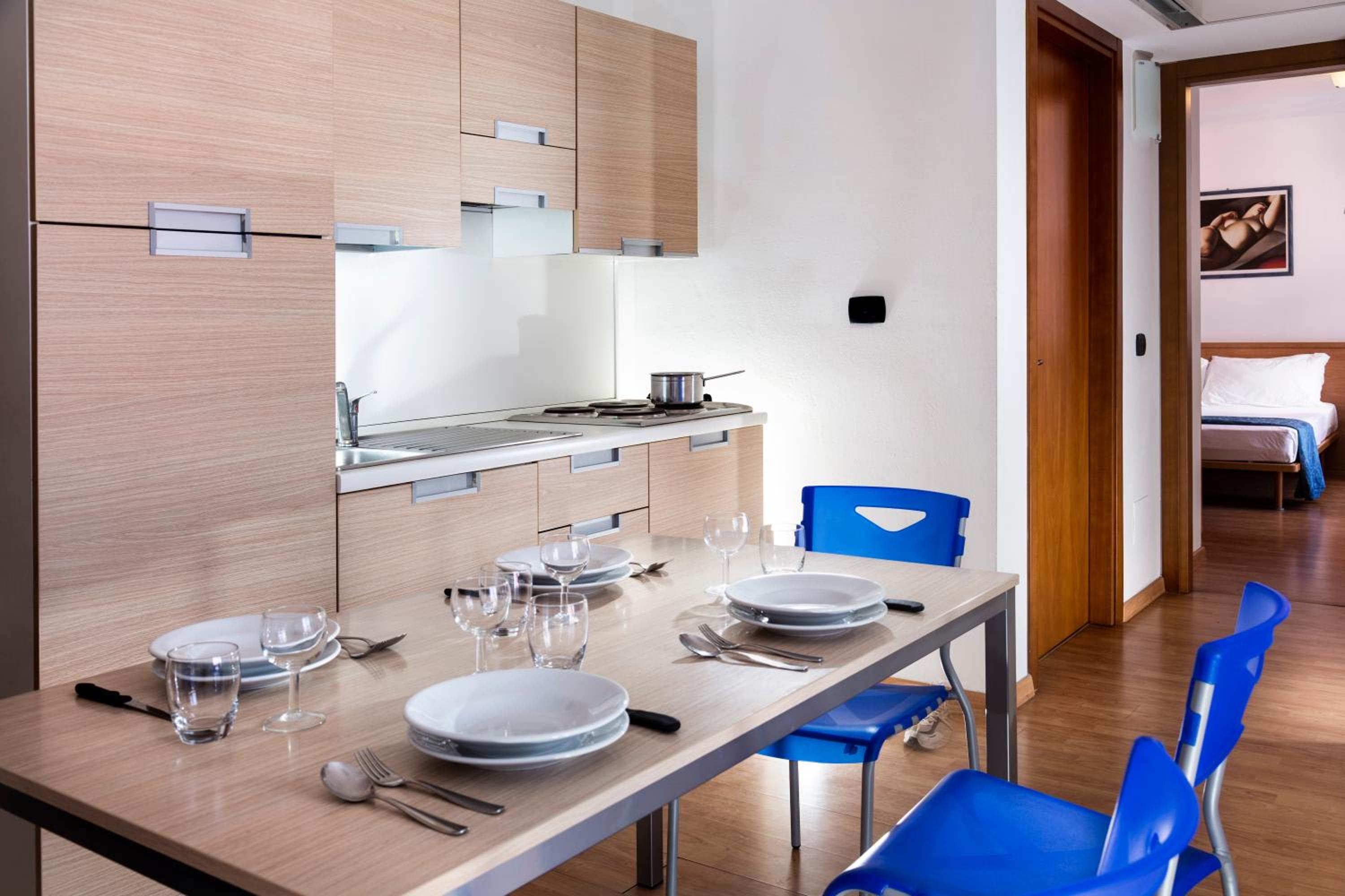 Two-Bedroom Apartment (5 Adults) - Photo 4