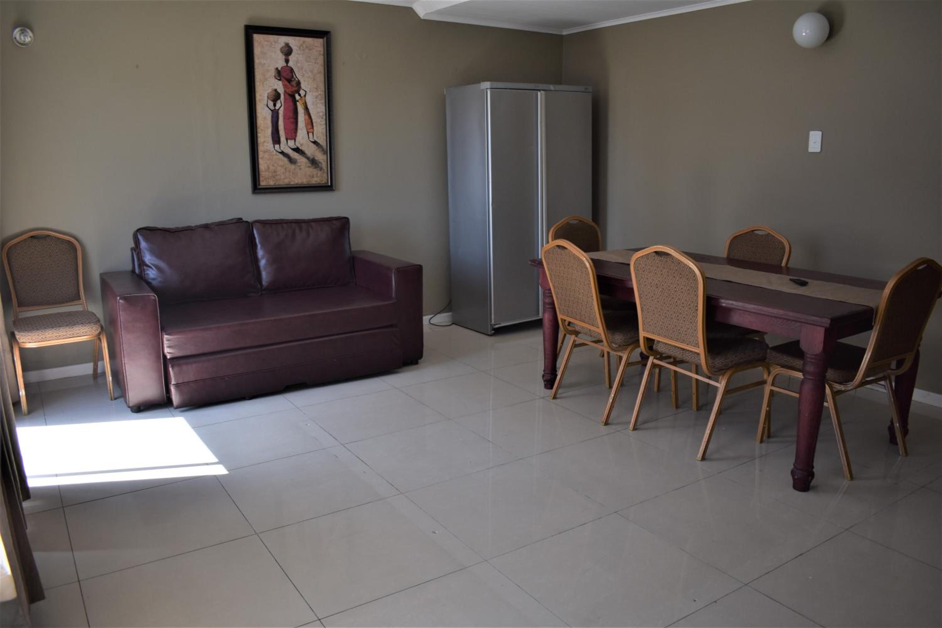 5 Sleeper Apartment - Photo 7