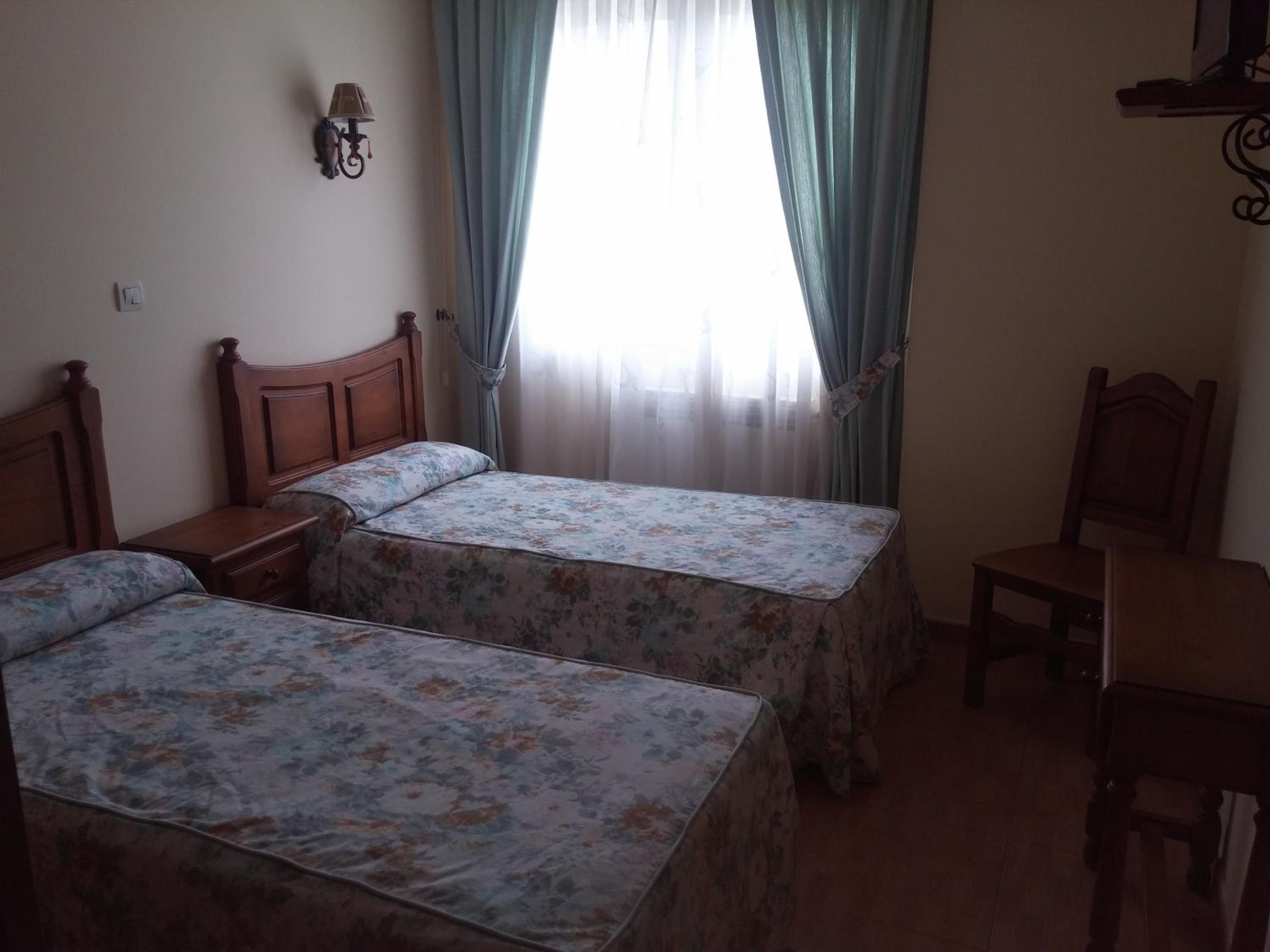 Double or Twin Room - Photo 1