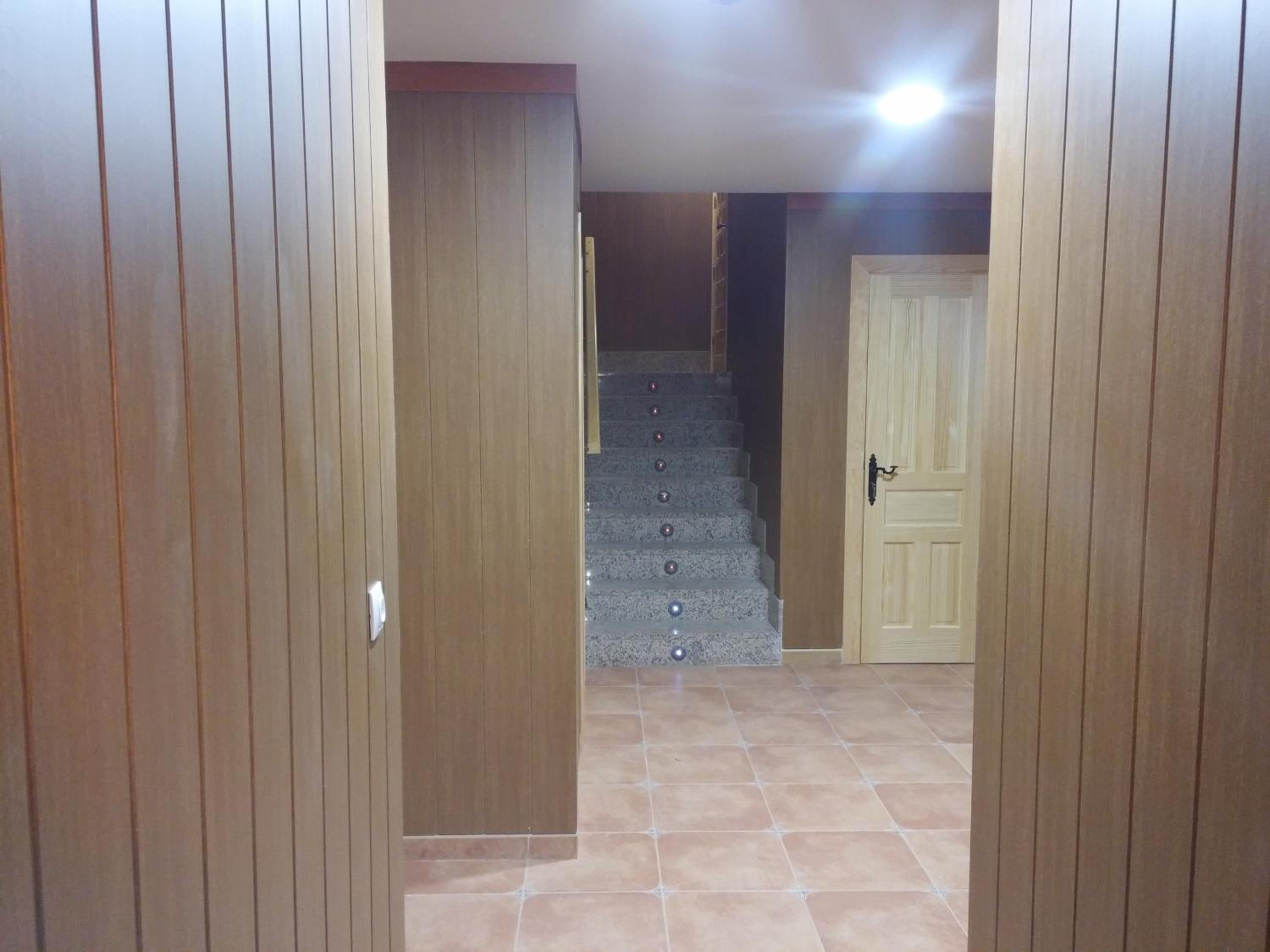 Double or Twin Room - Photo 8
