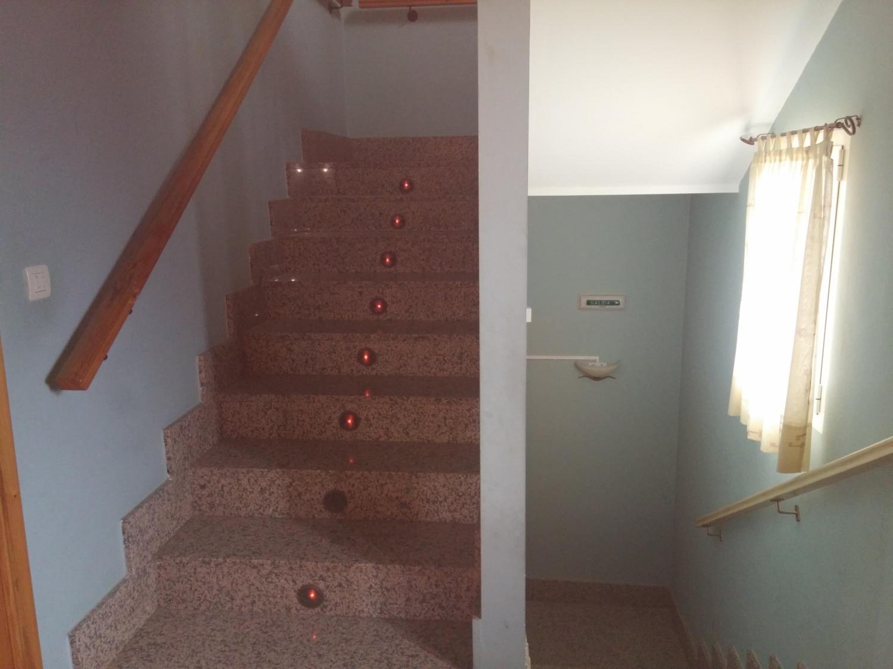 Double or Twin Room - Photo 11