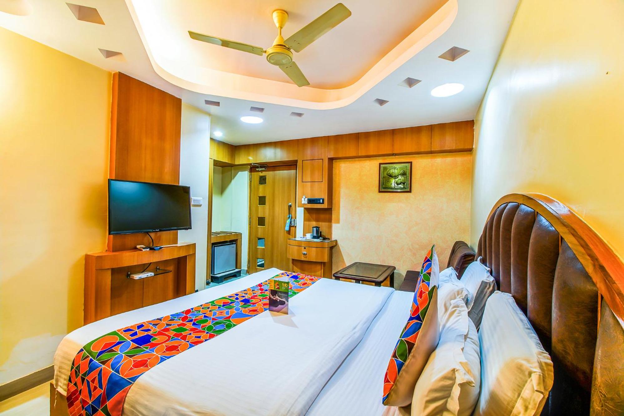 Deluxe Room - Photo 3