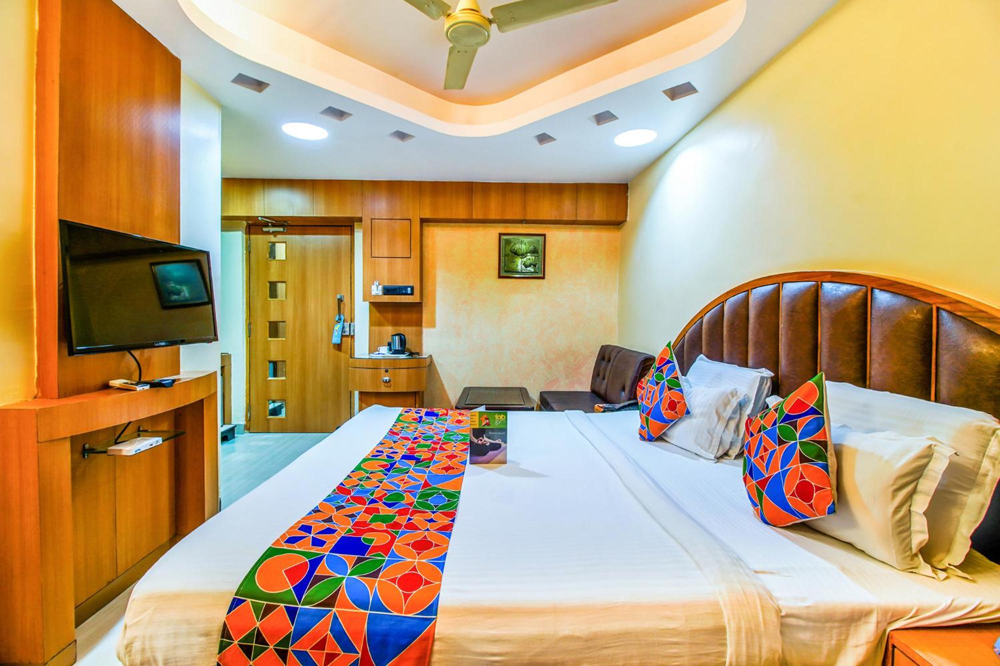Deluxe Room - Photo 2