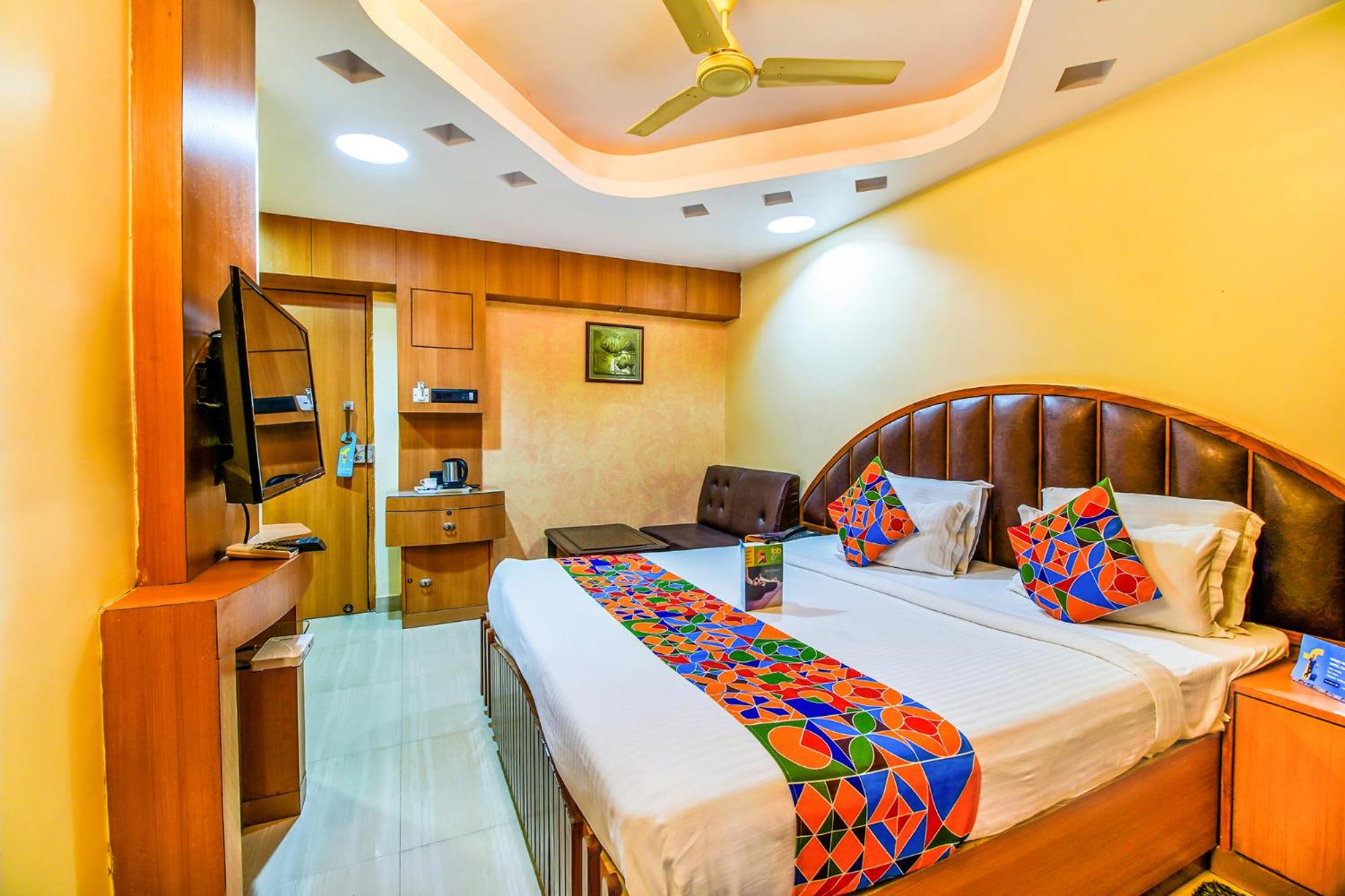 Deluxe Room - Photo 5