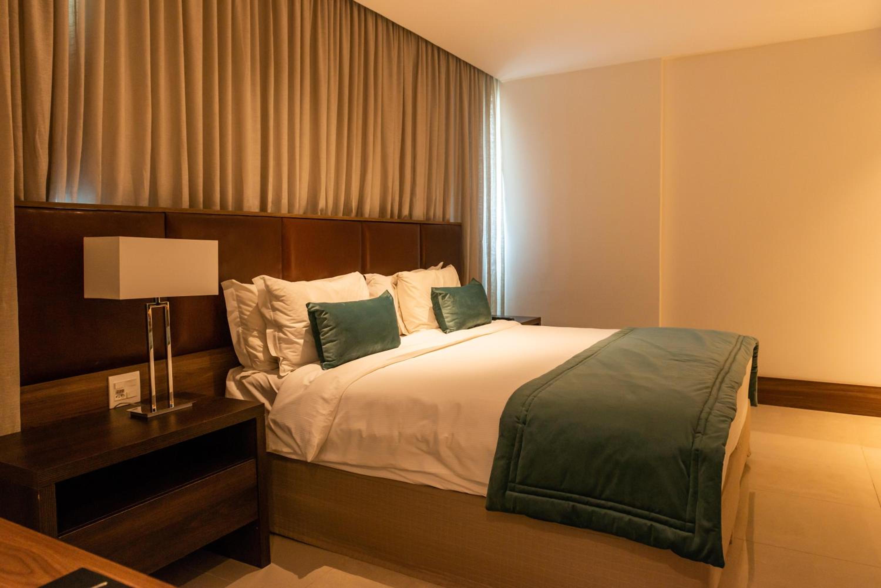 Queen Suite - Disability Access photo 1