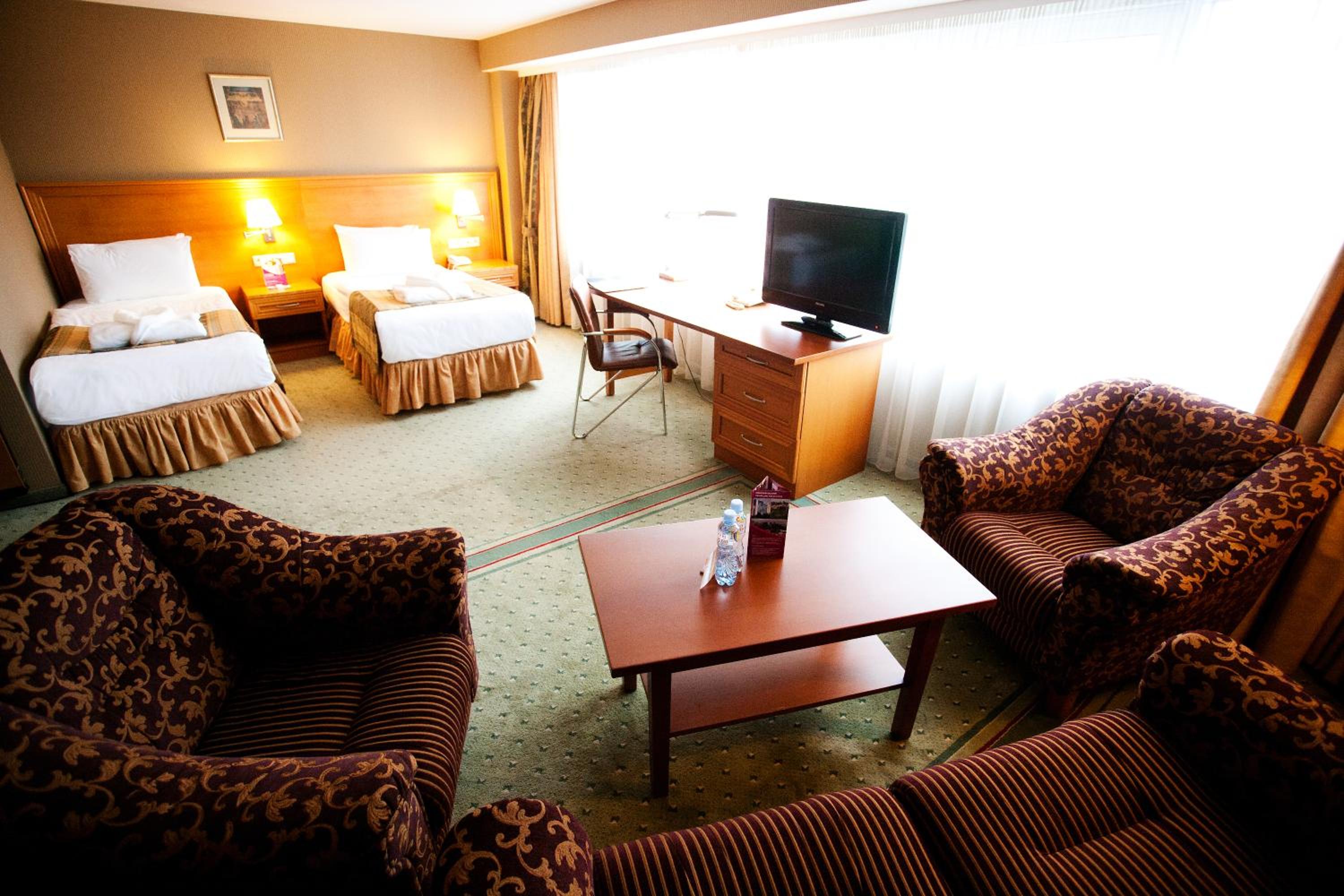 Deluxe Twin Room - Photo 4