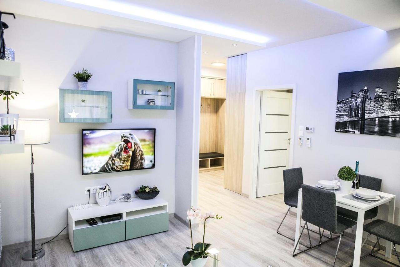 One-Bedroom Apartment - Photo 18