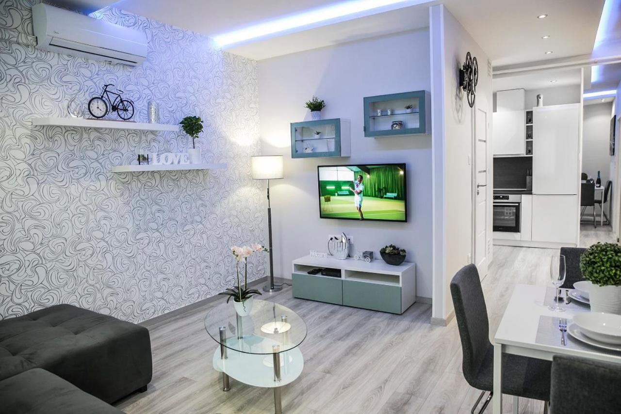 One-Bedroom Apartment - Photo 4