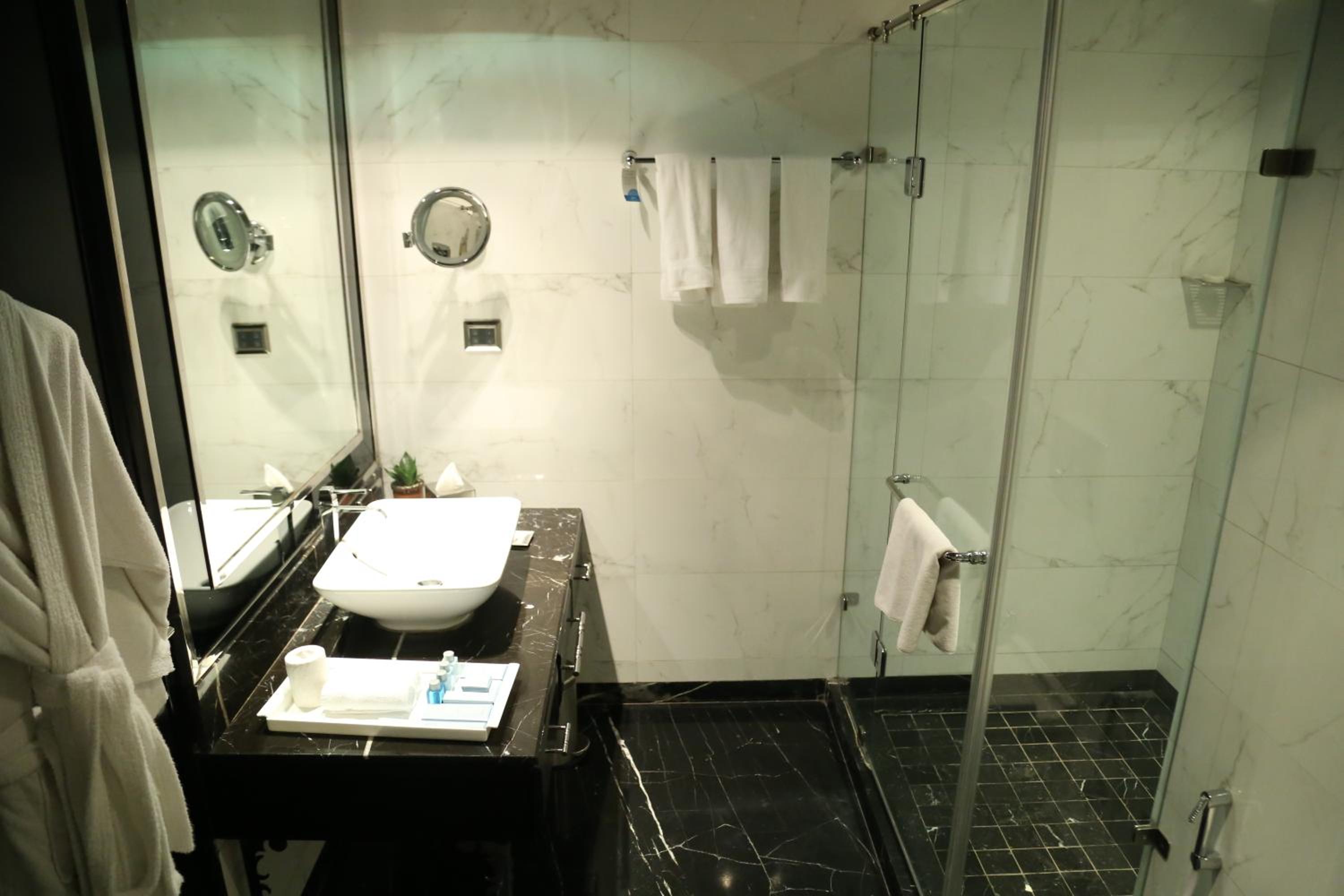 Superior room with 10% off on Food & soft Beverages - Photo 3