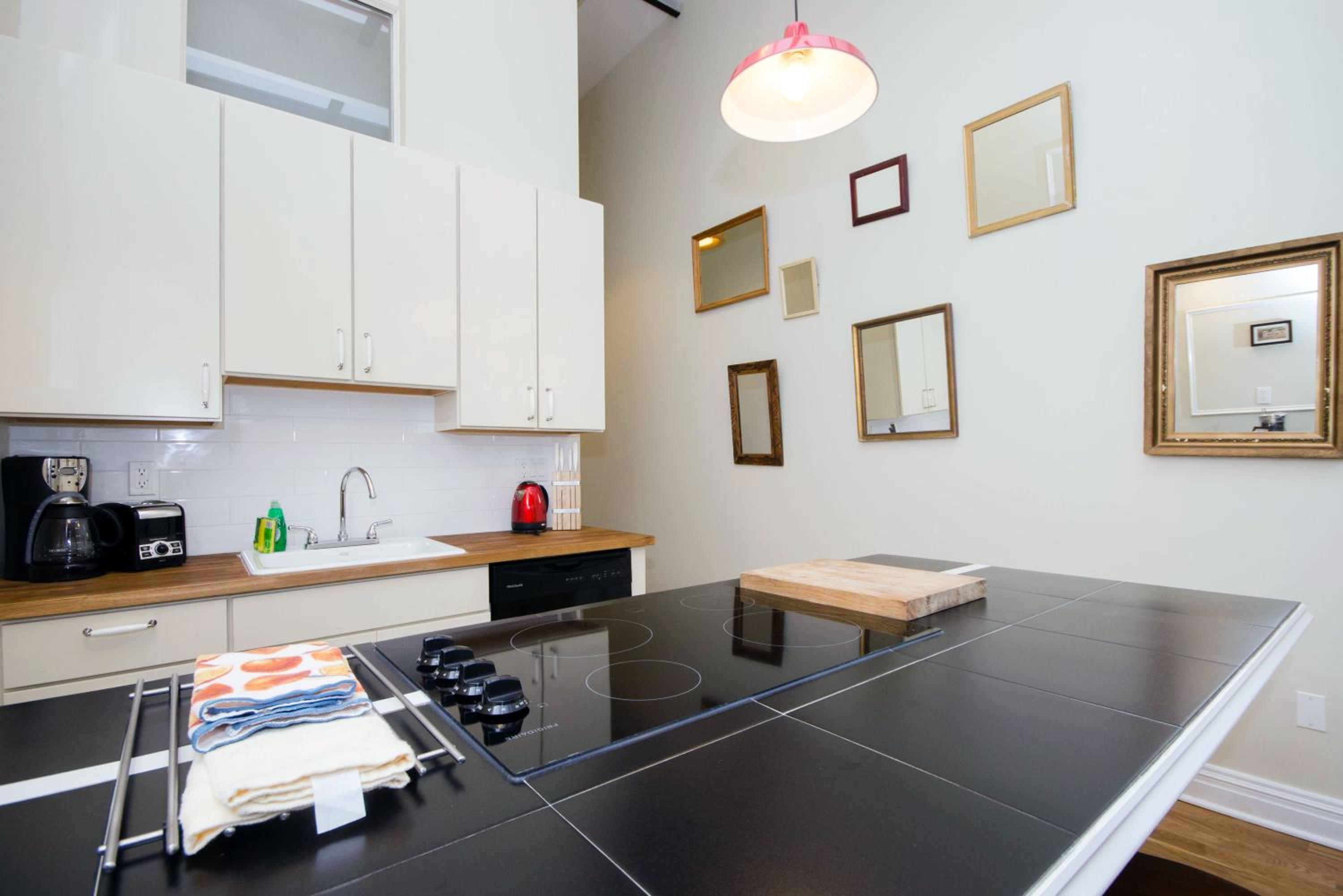 Two-Bedroom Duplex Loft - Photo 2
