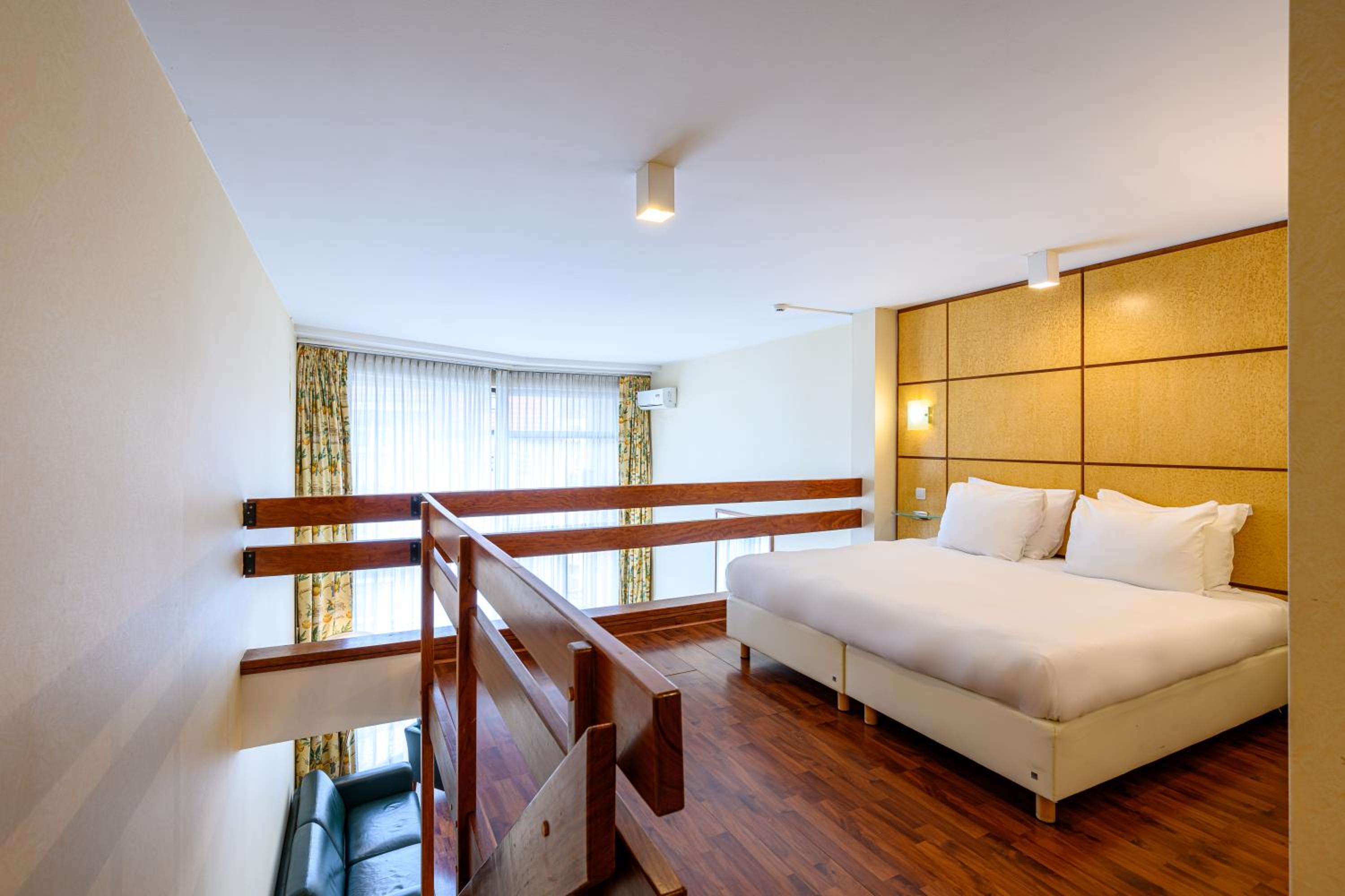 Duplex Room