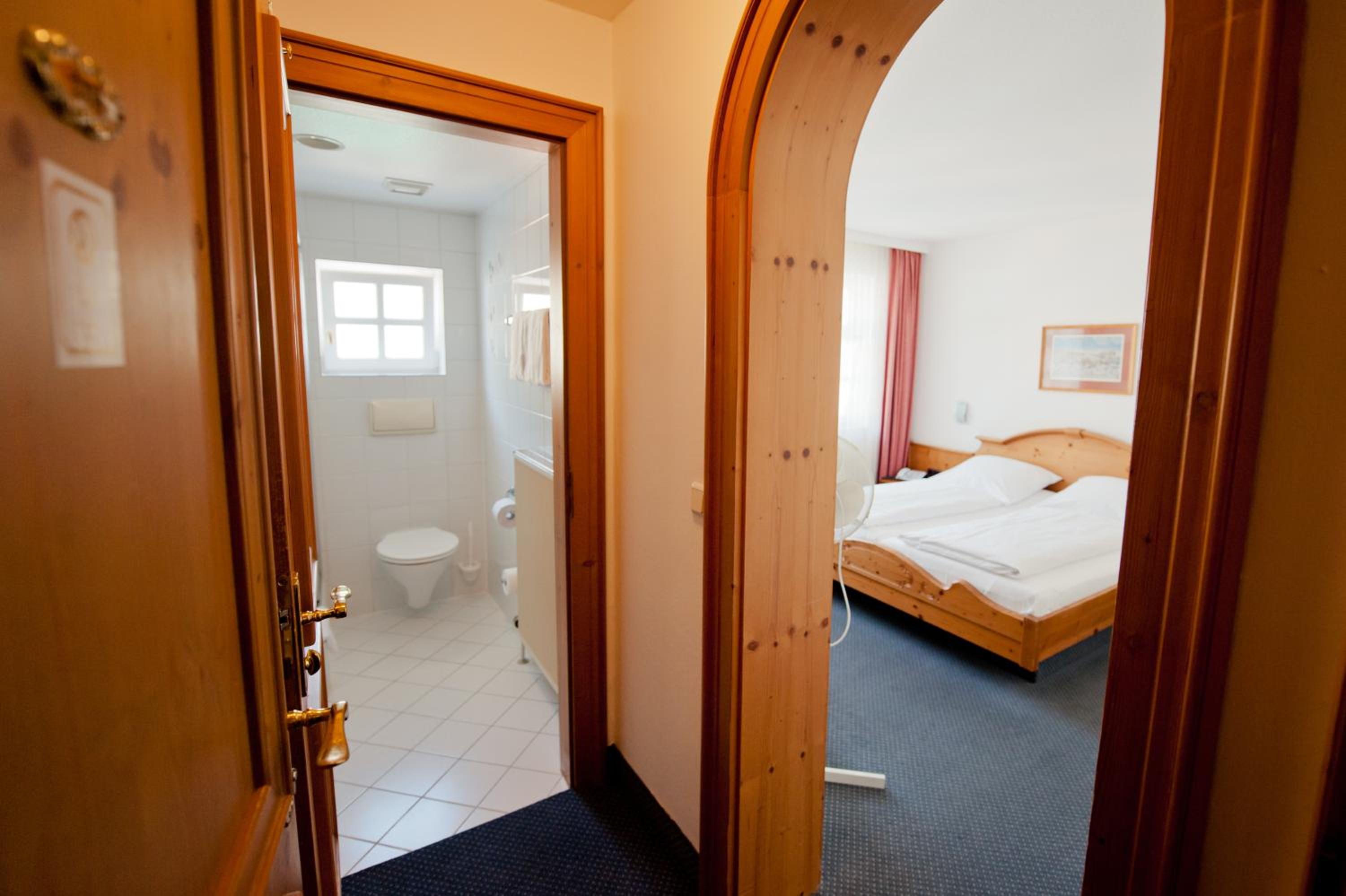 Double Room - Photo 3