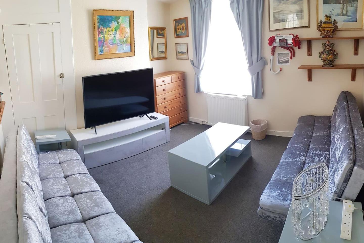 Three-Bedroom House photo 1
