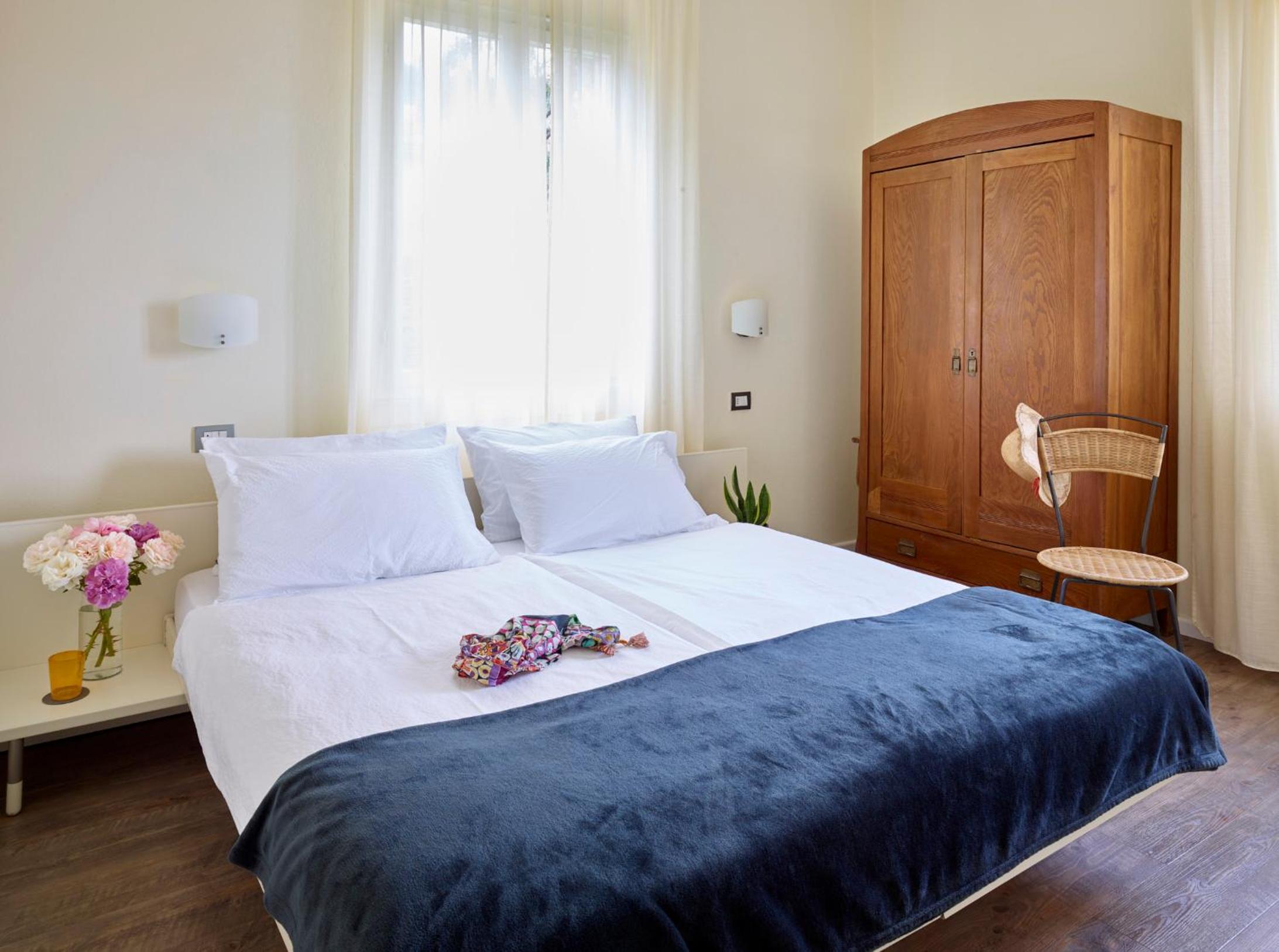 Double Room with Mountain View - Photo 2