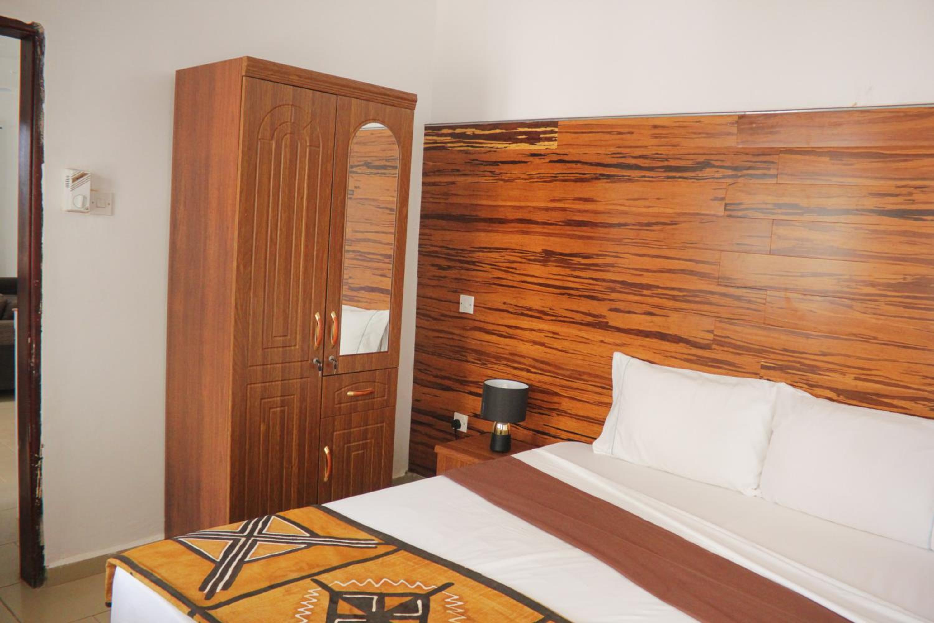 One-Bedroom Suite
