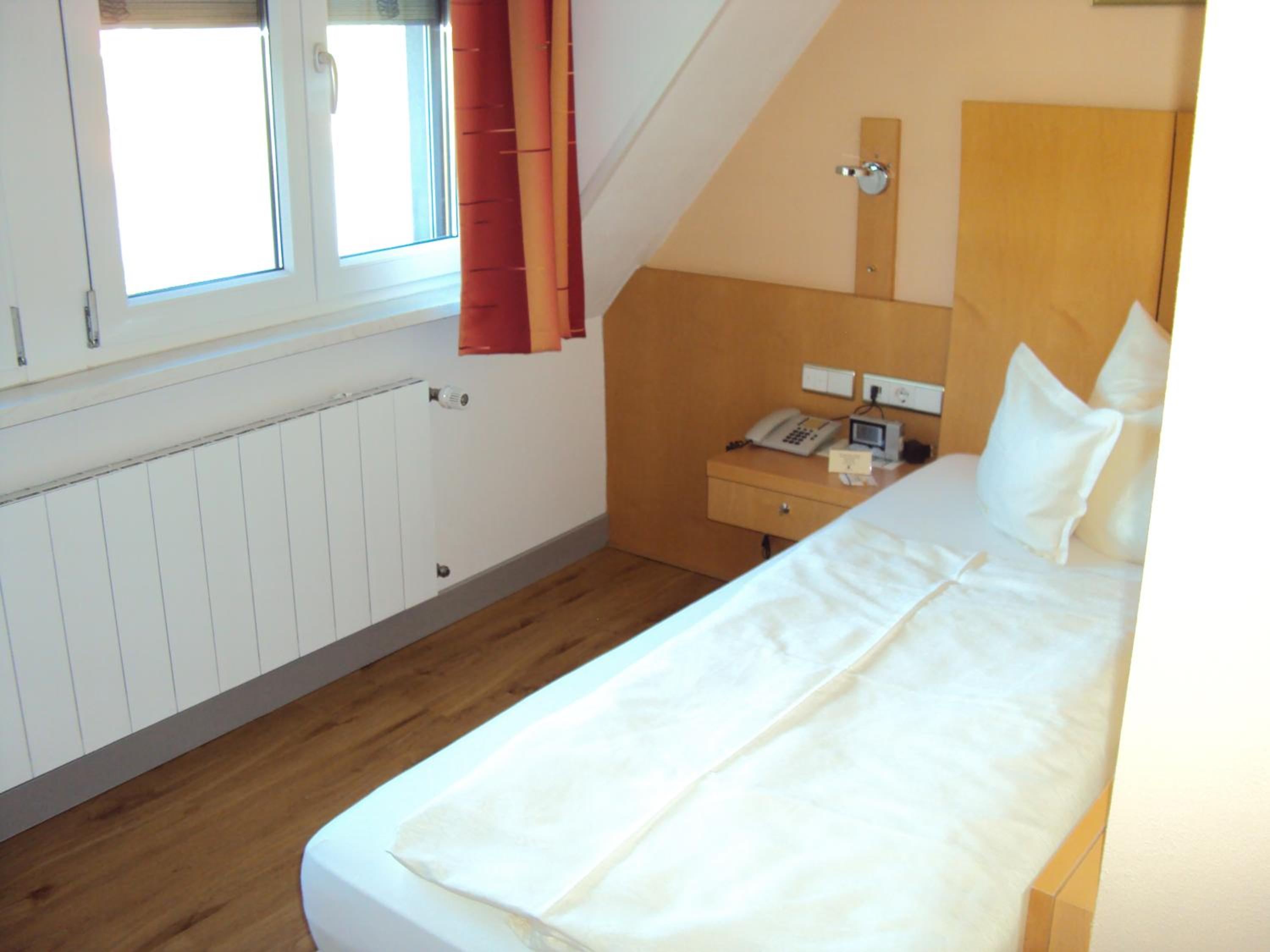 Single Room photo 1