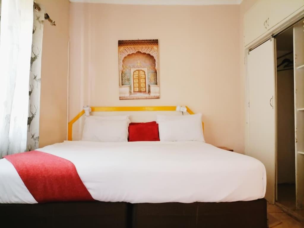 Double Room with Private External Bathroom