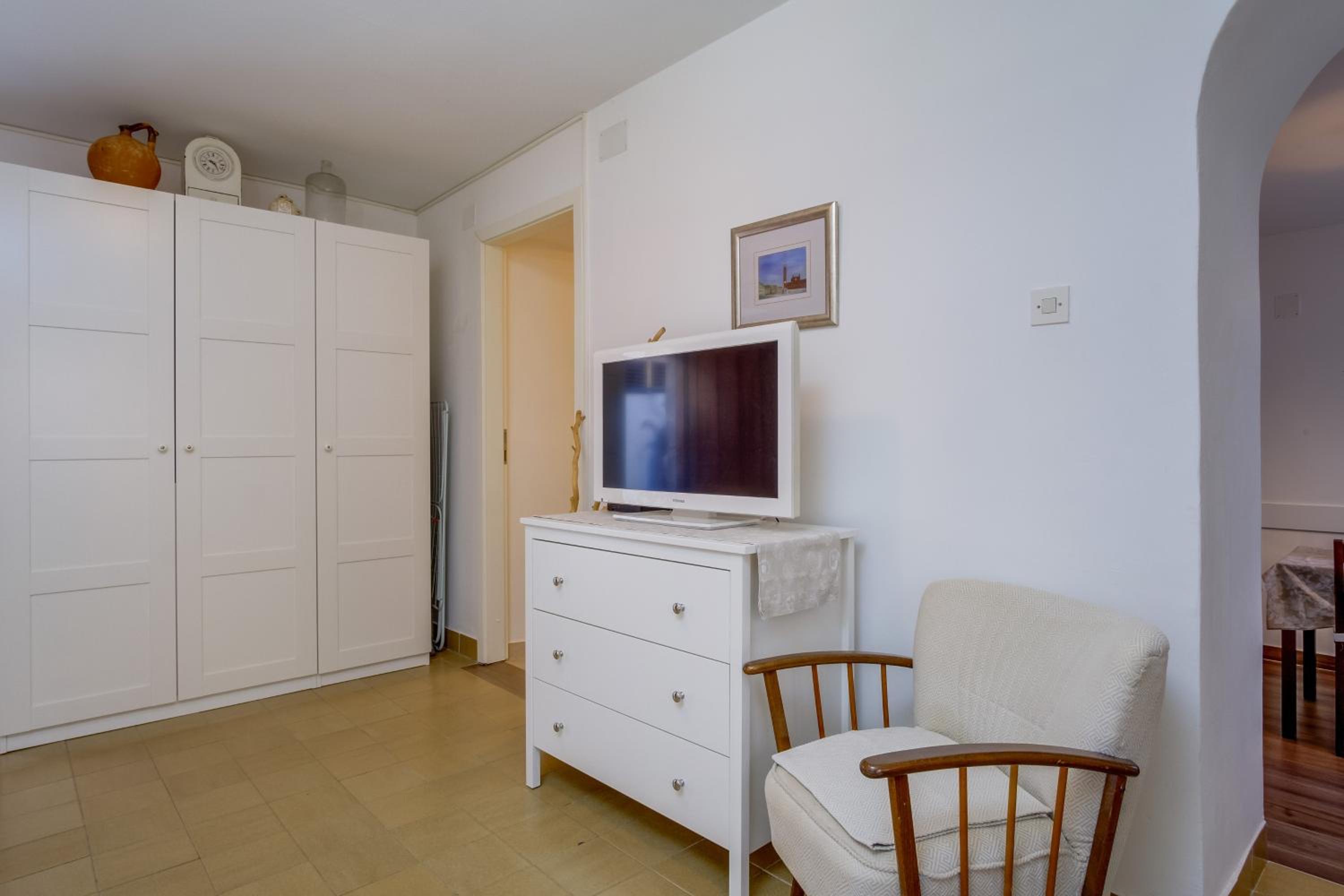 Apartment - Ground Floor photo 2