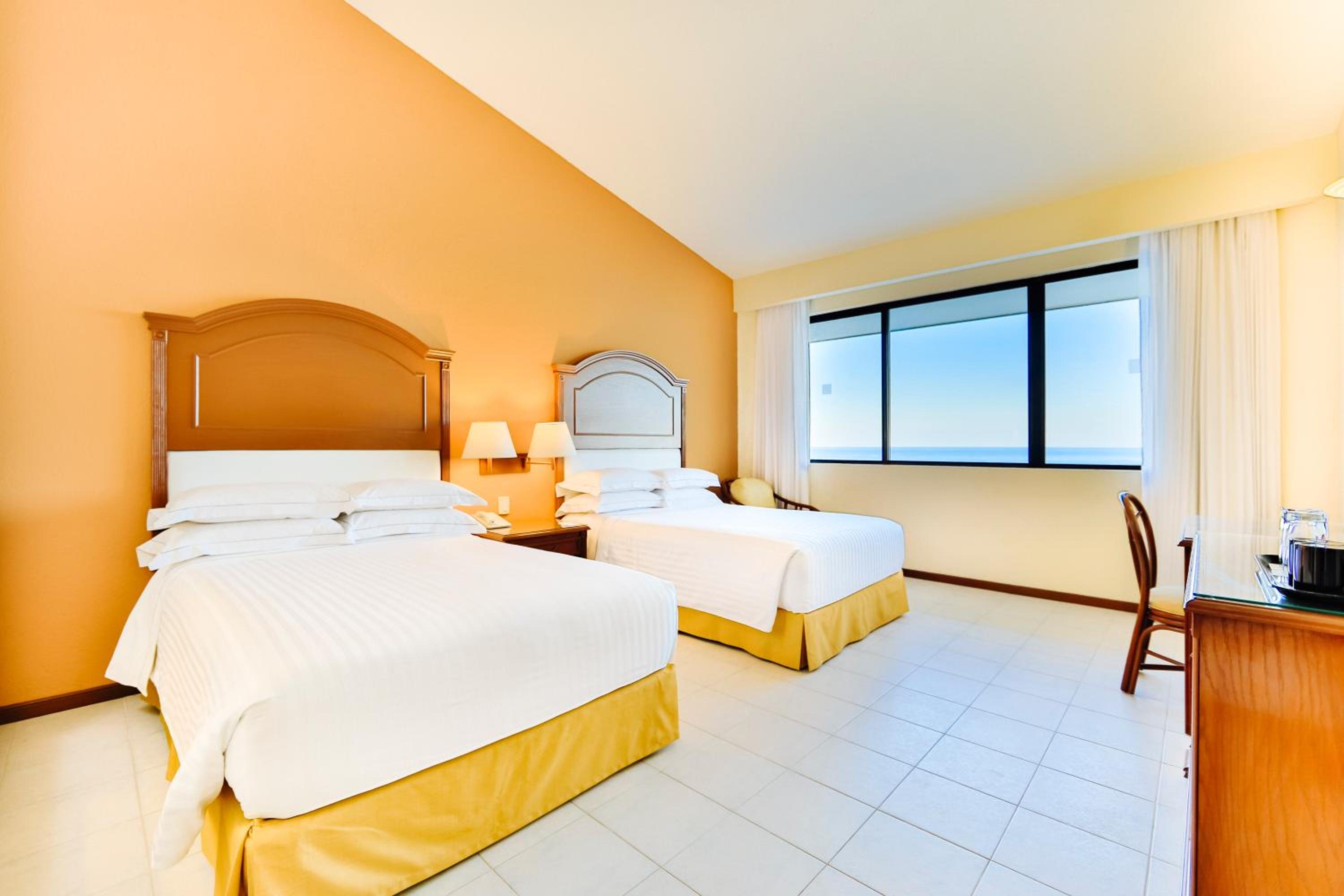 Double Ocean Front (2 adults + 1 Child) photo 3