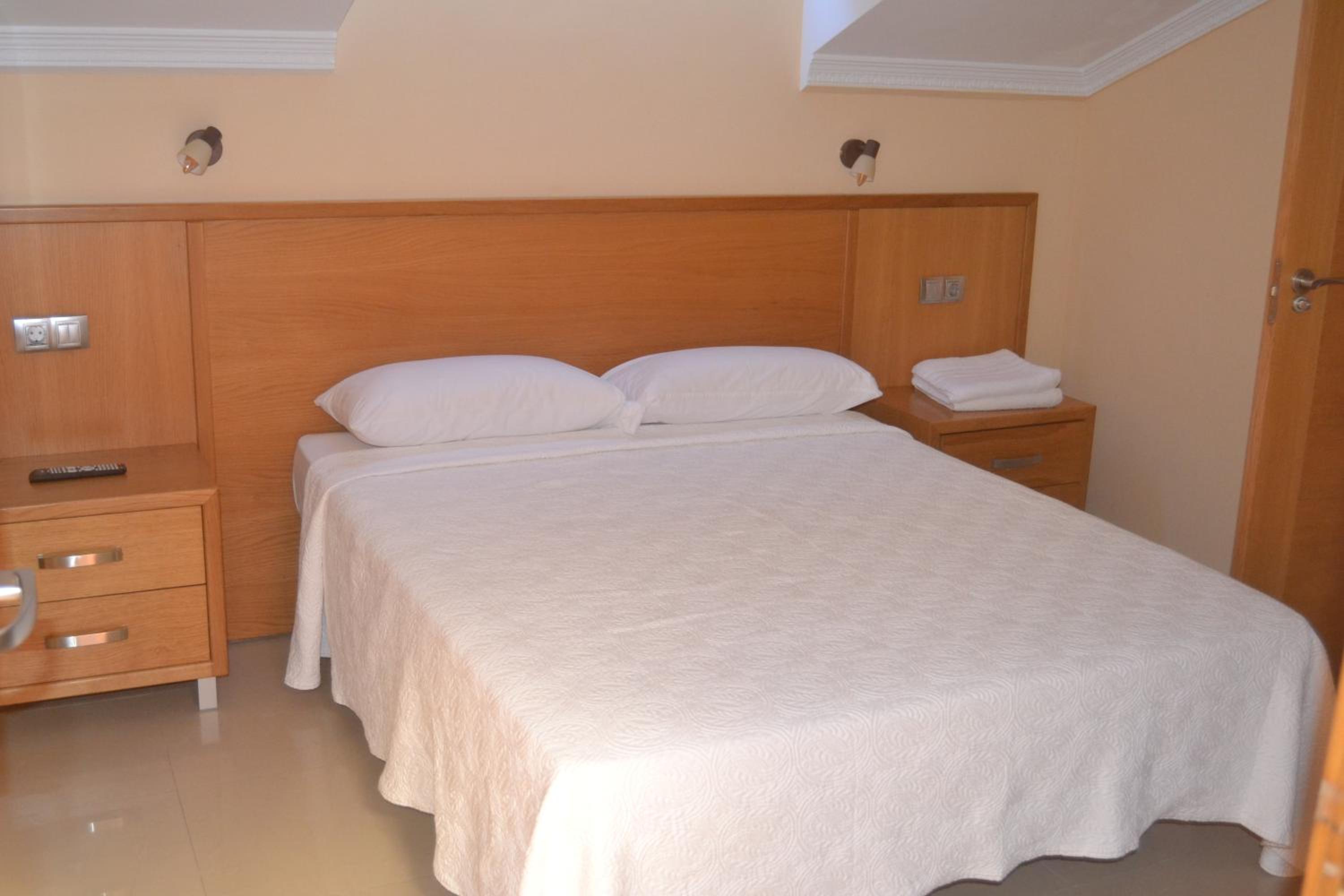 Double Room - Photo 4