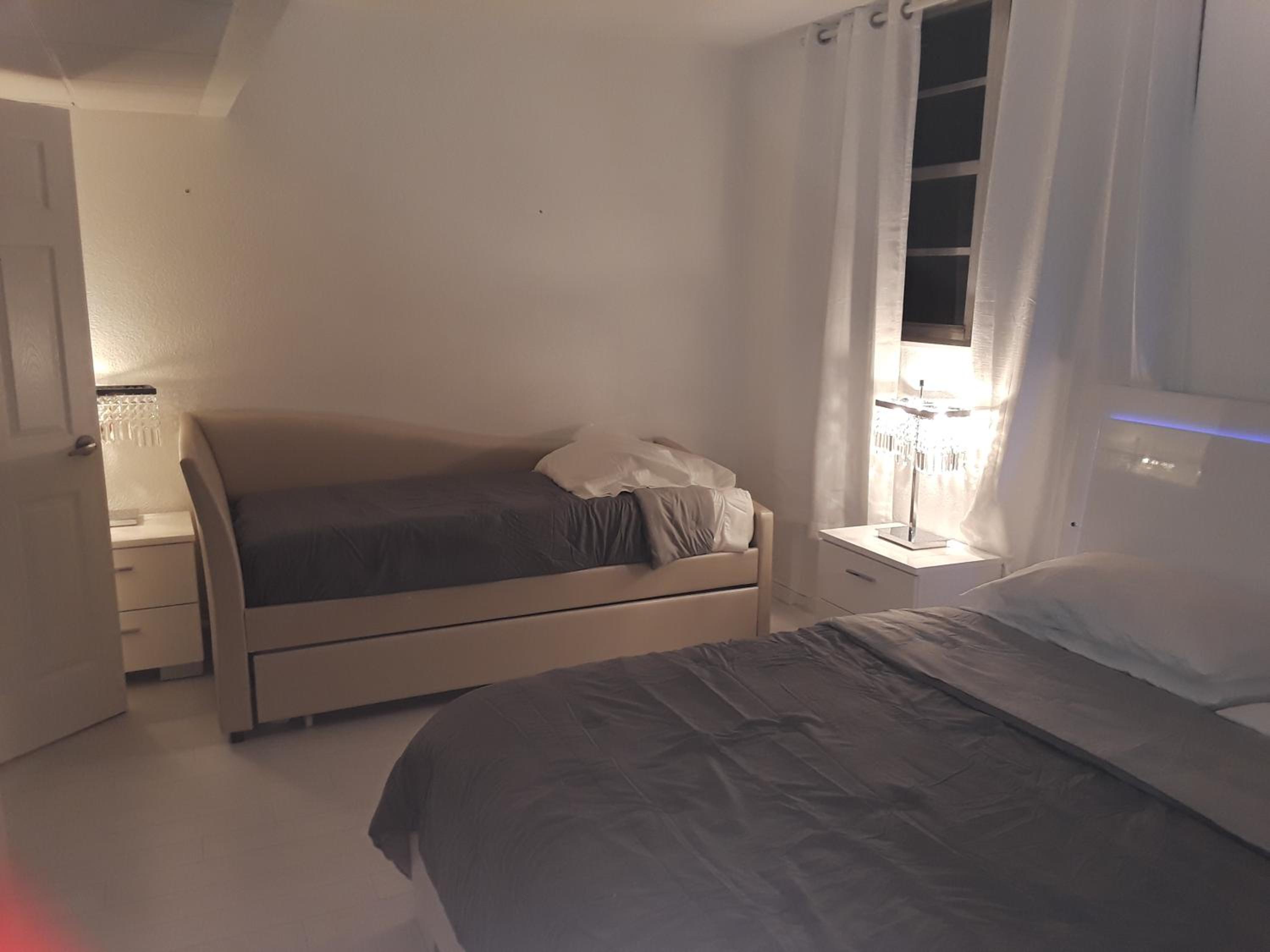 Apartment with Balcony photo 1