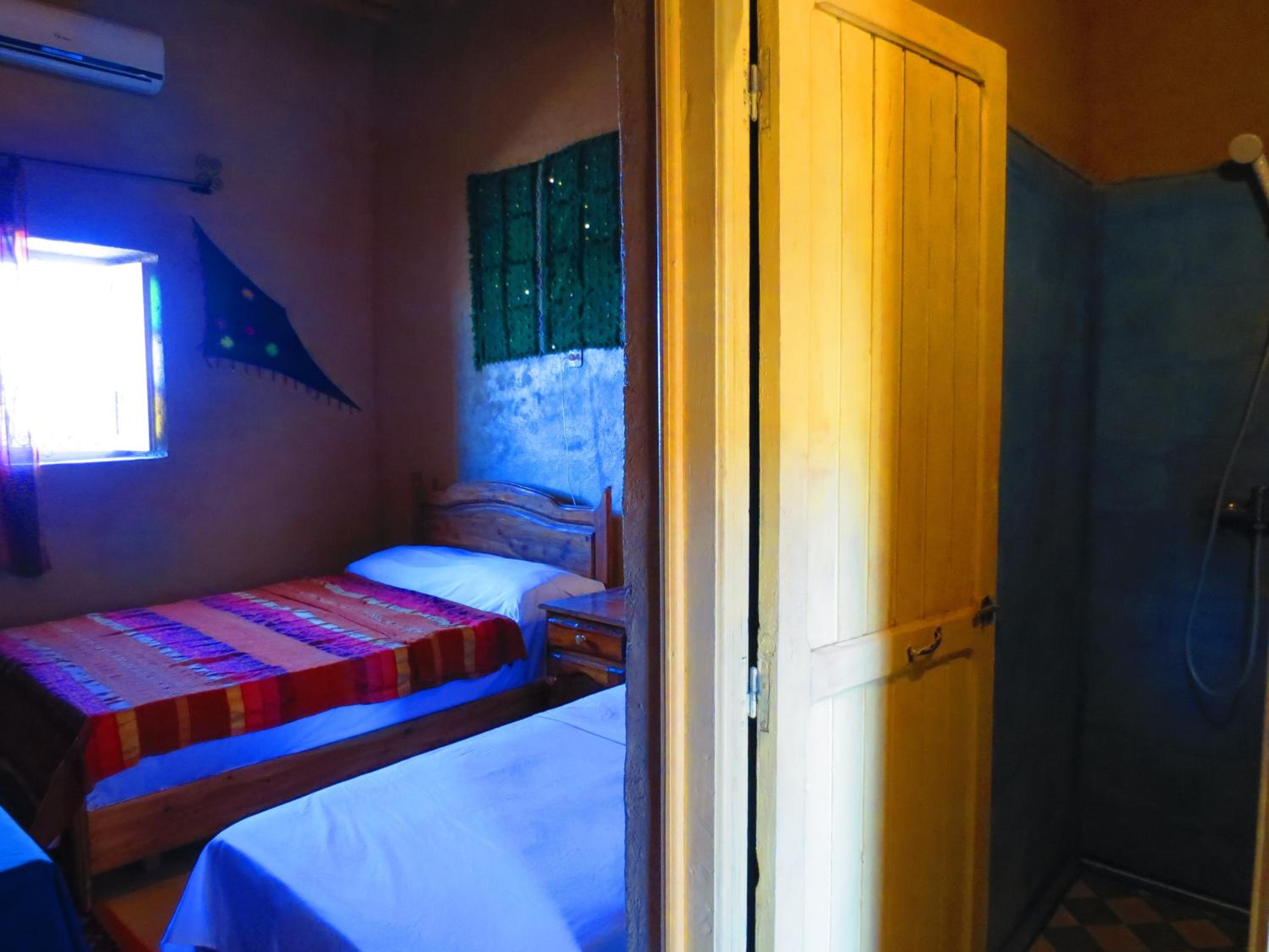 Double or Twin Room - Photo 12