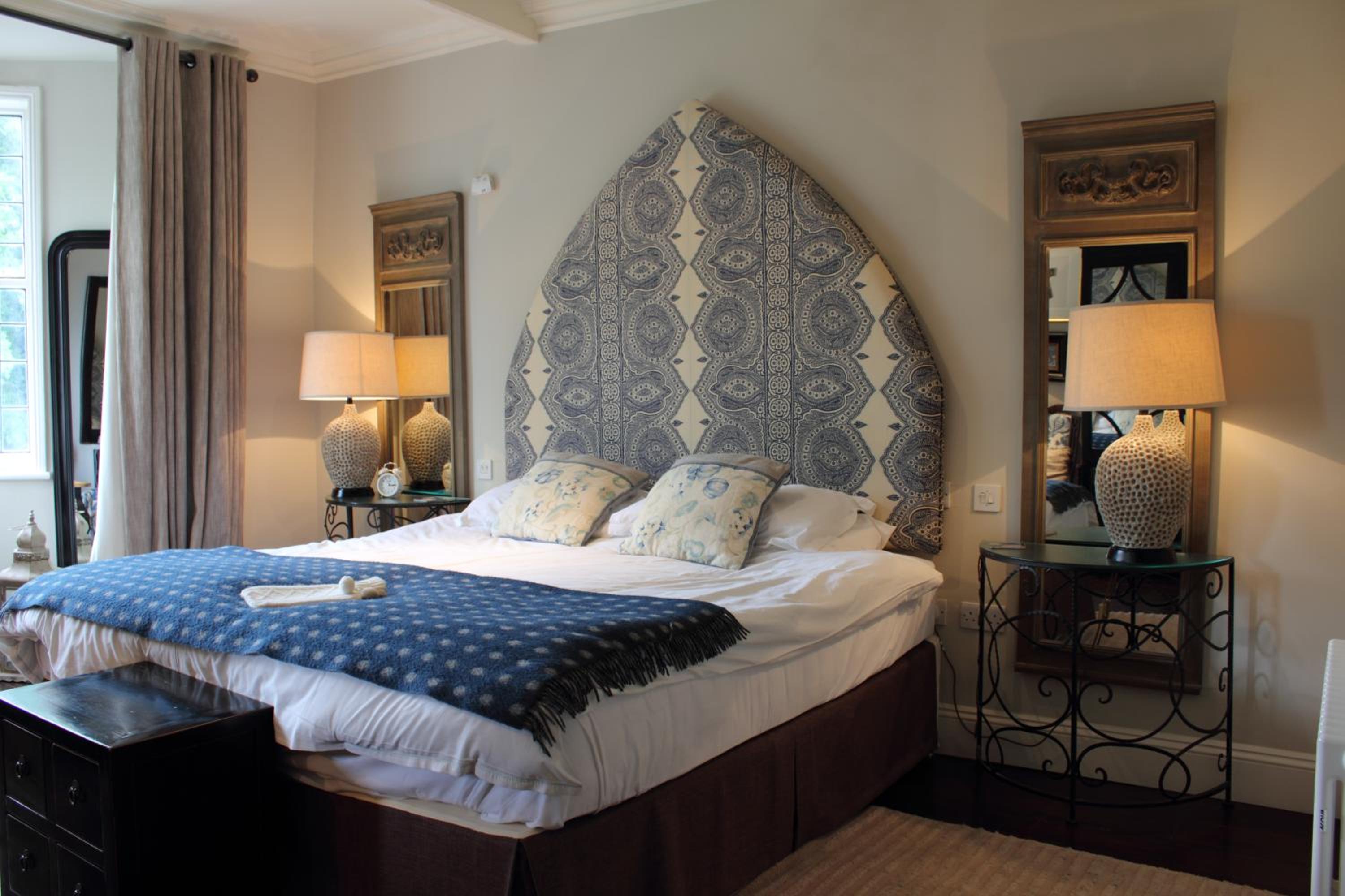 Large Double or Twin Room photo 2