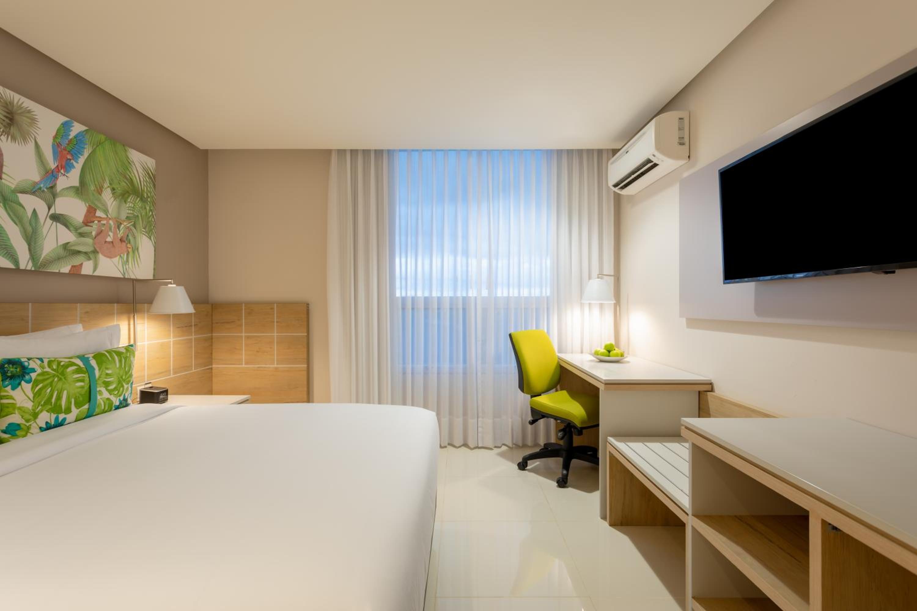 Standard Double Room - Photo 13