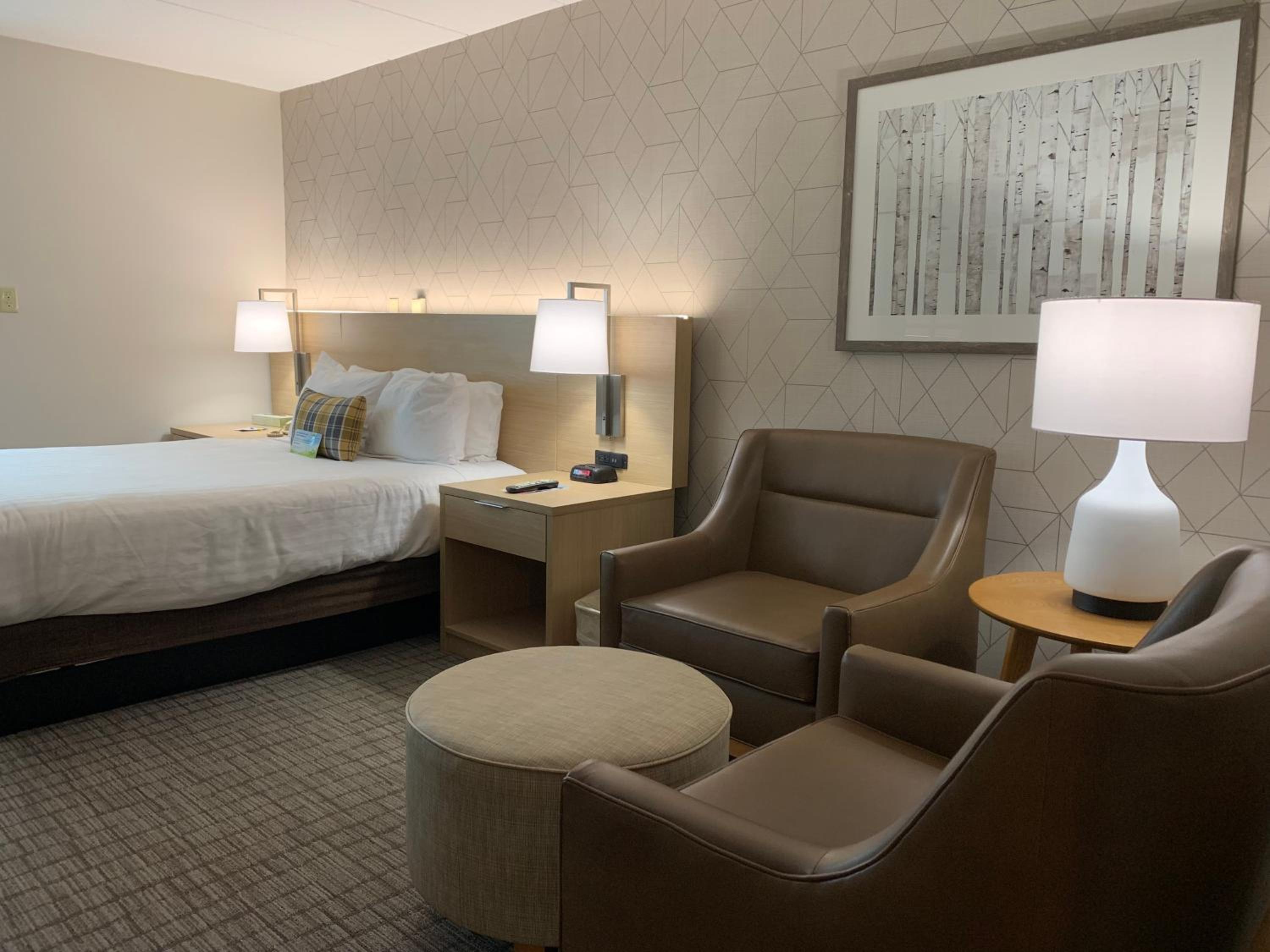 Studio Suite with Two Queen Beds - Non-Smoking - Photo 4