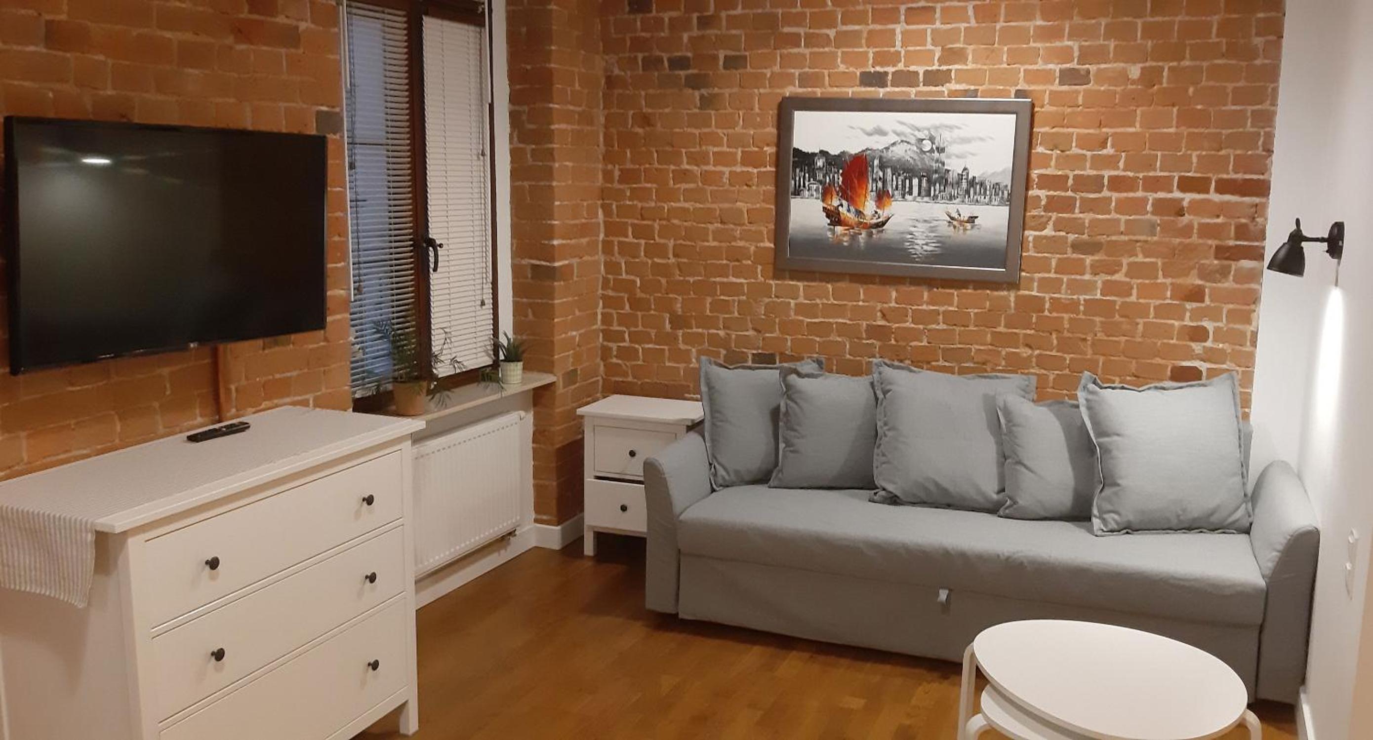 One-Bedroom Apartment photo 1