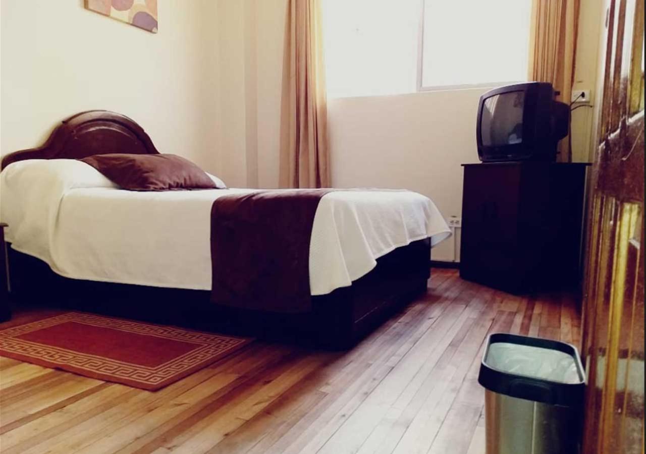 Standard Single Room with Shared Bathroom photo 3