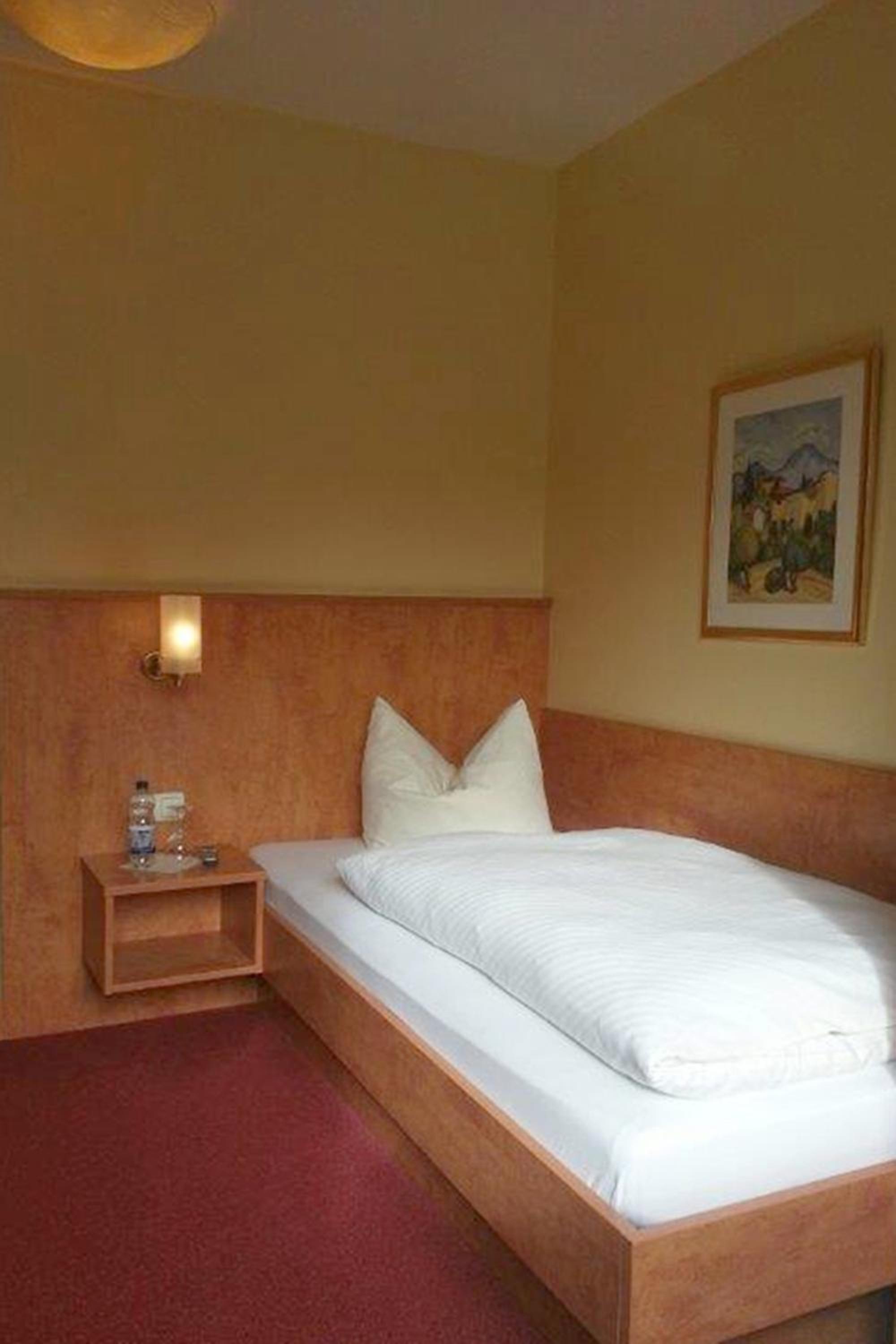 Single Room photo 1