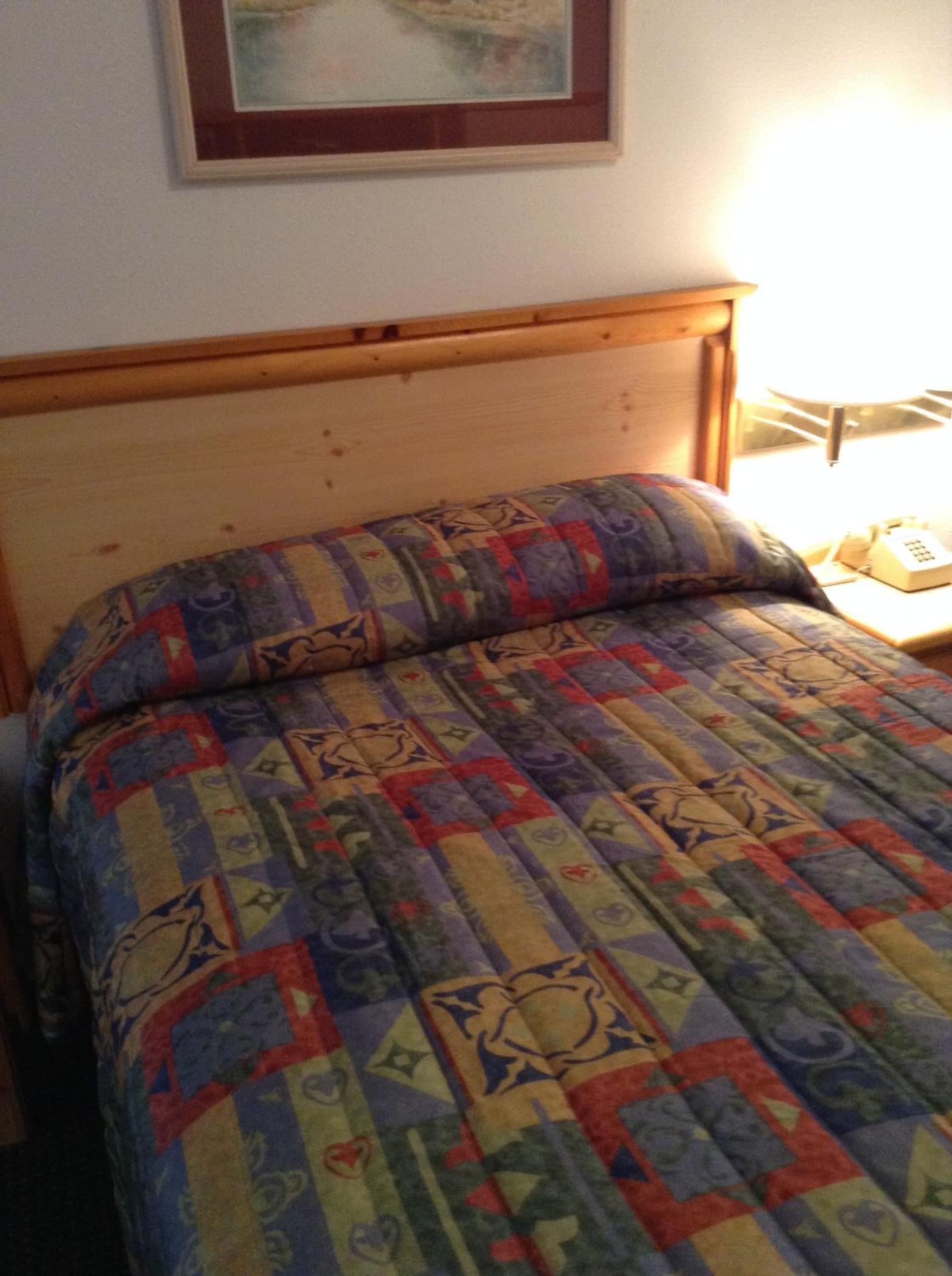 Queen Room with Two Queen Beds photo 3