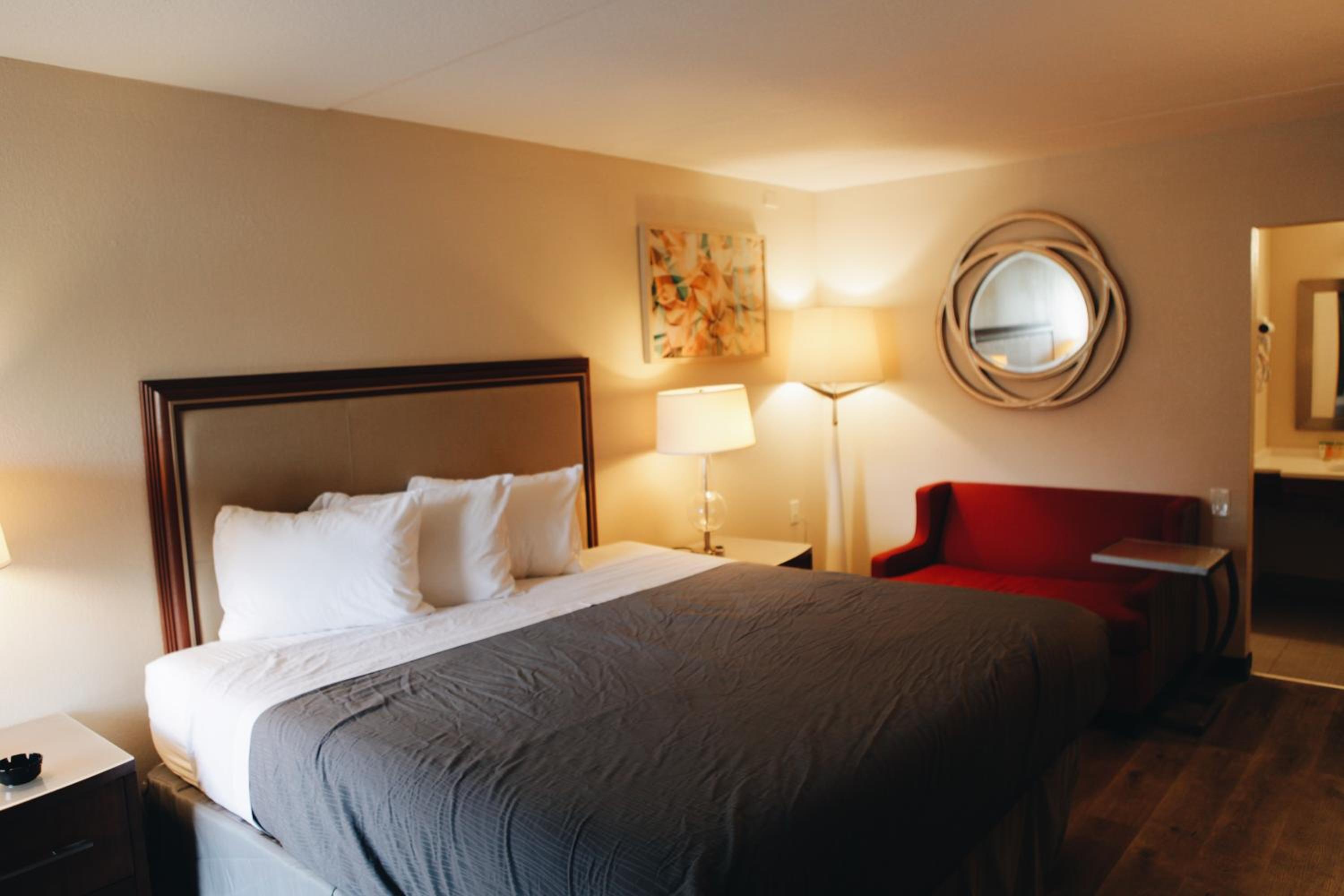 King Room (Remodeled) - Smoking