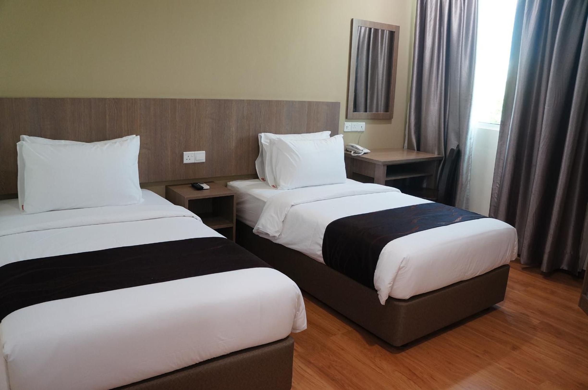 Deluxe Twin Room - Photo 1