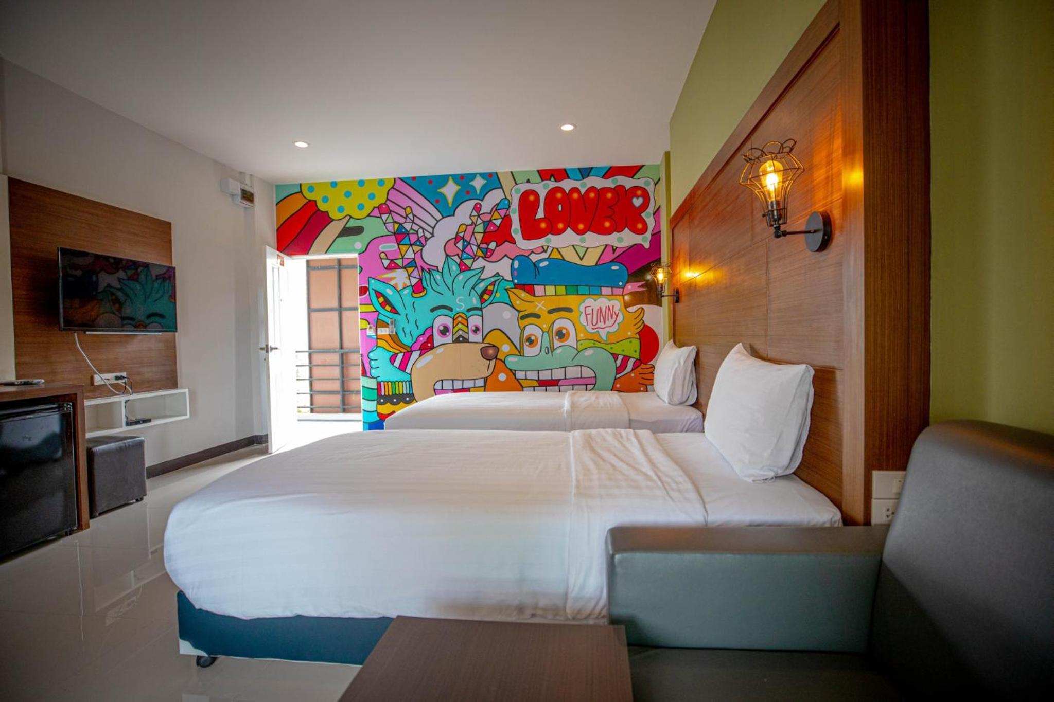 Deluxe Twin Room - Photo 15
