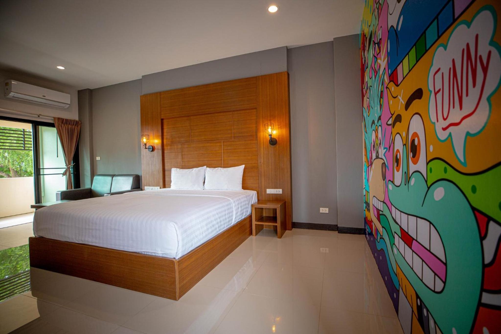 Deluxe Double Room - Photo 22