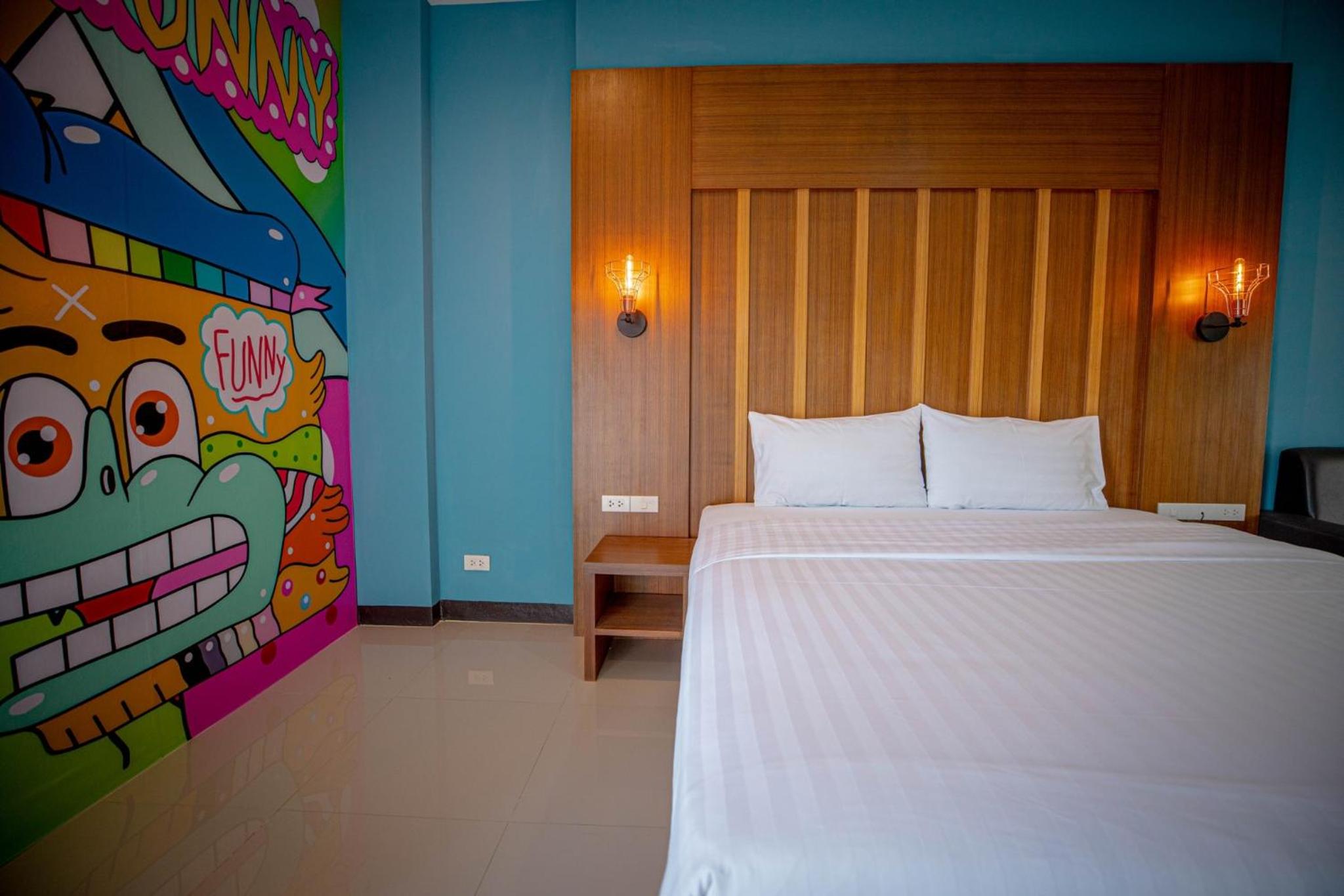 Deluxe Double Room - Photo 19