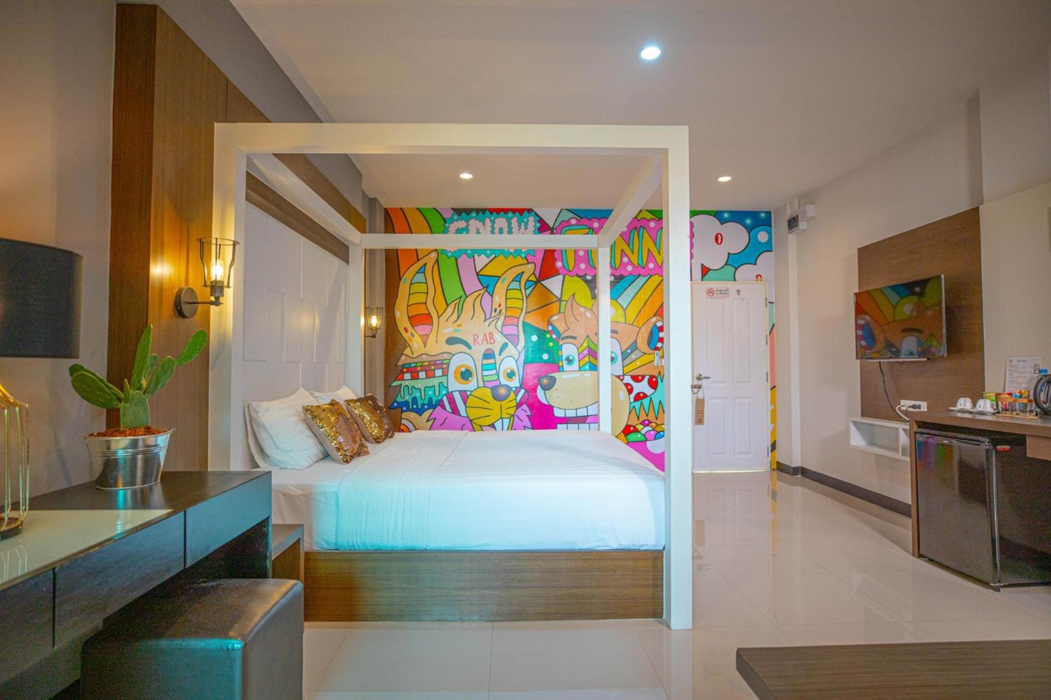 Deluxe Suite - Photo 35
