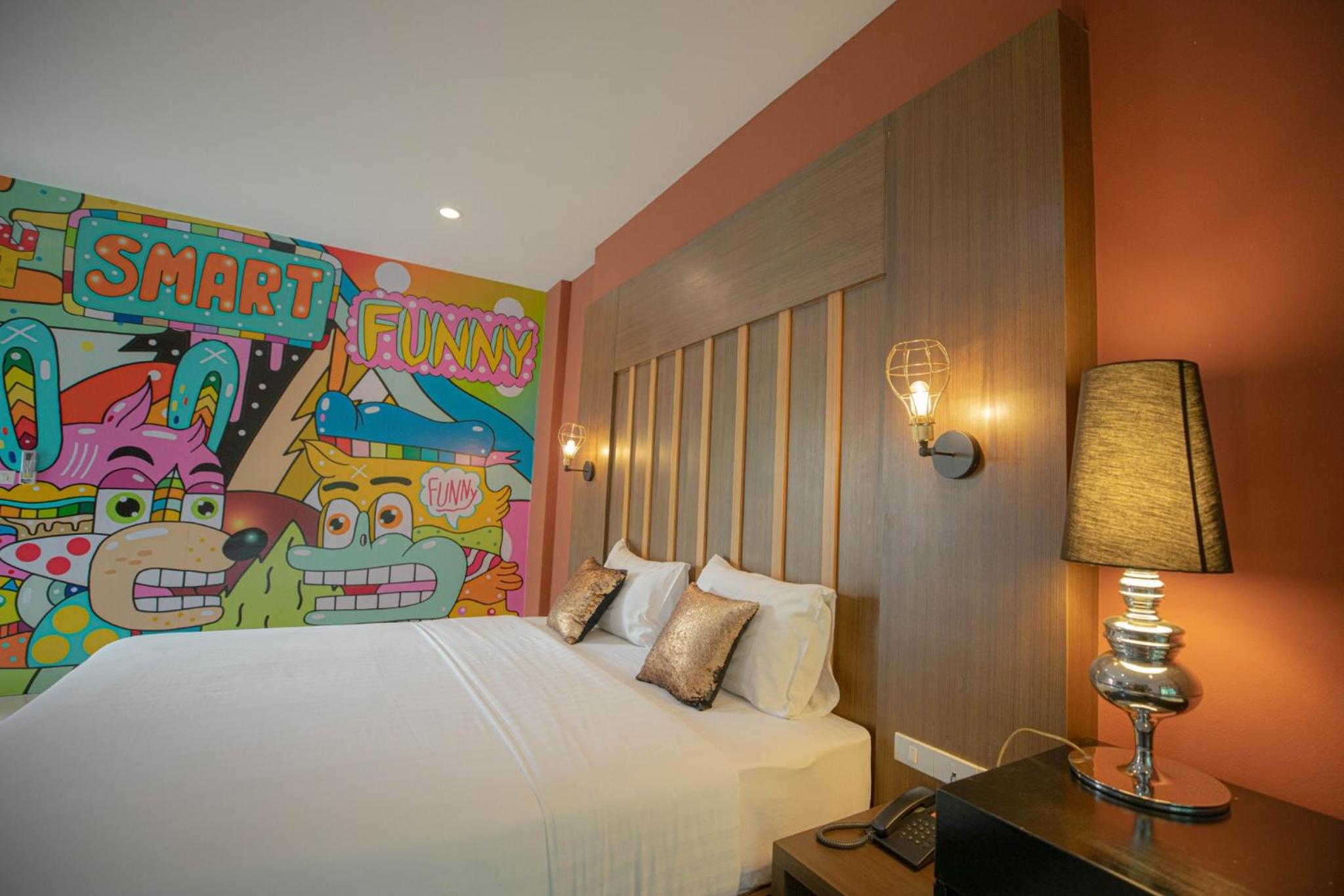 Deluxe Suite - Photo 32