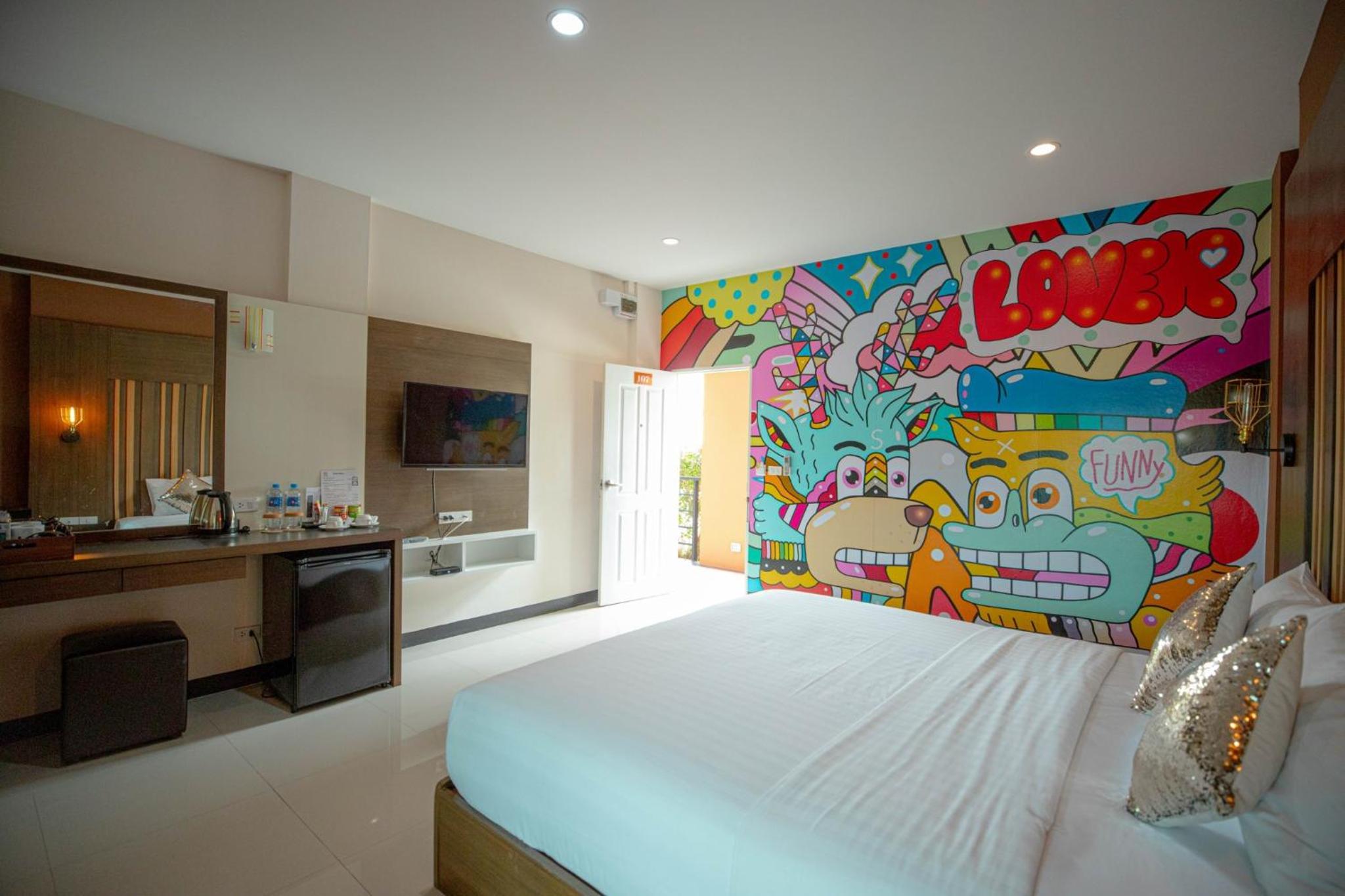Deluxe Suite - Photo 37