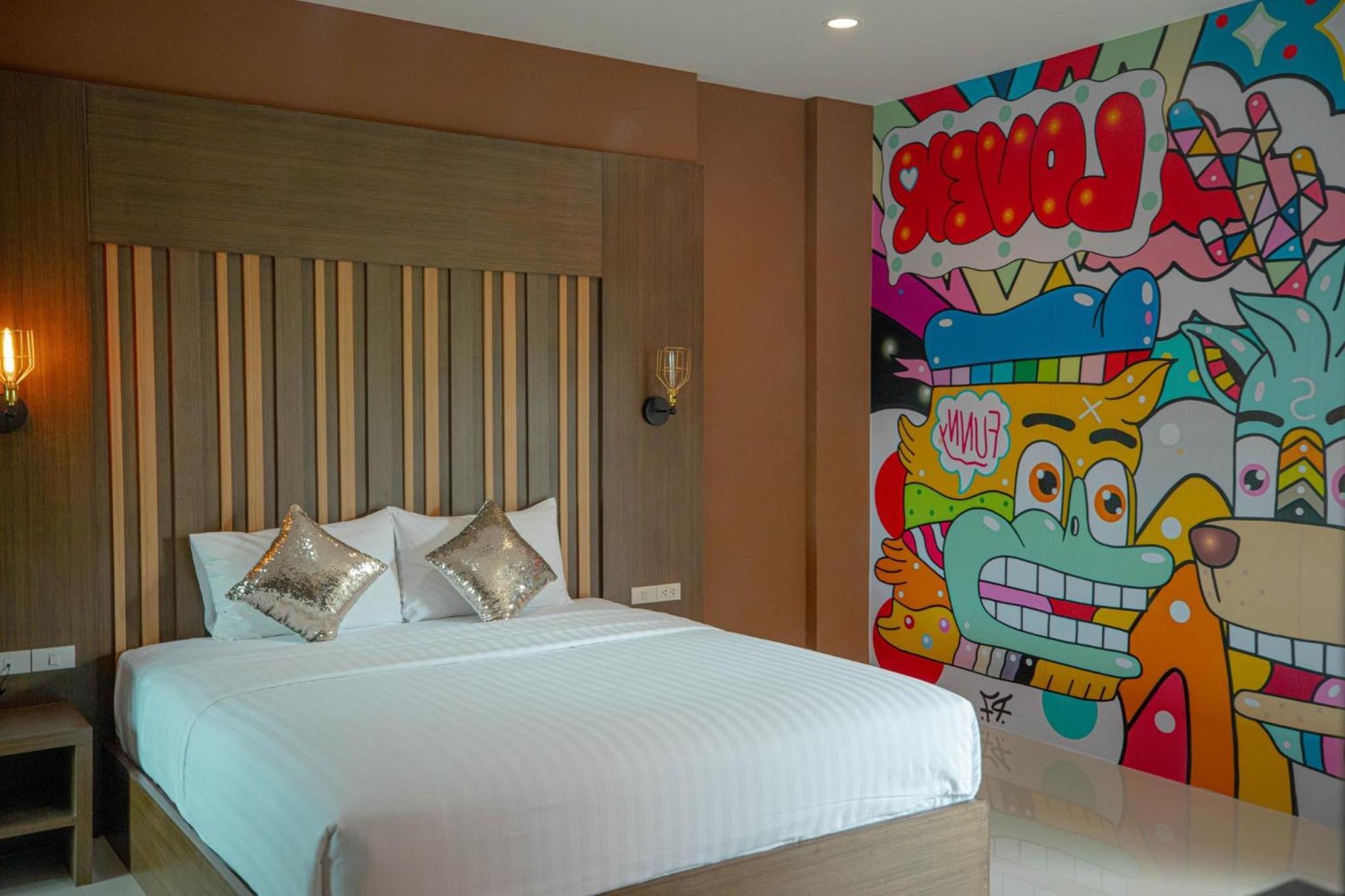 Deluxe Suite - Photo 29