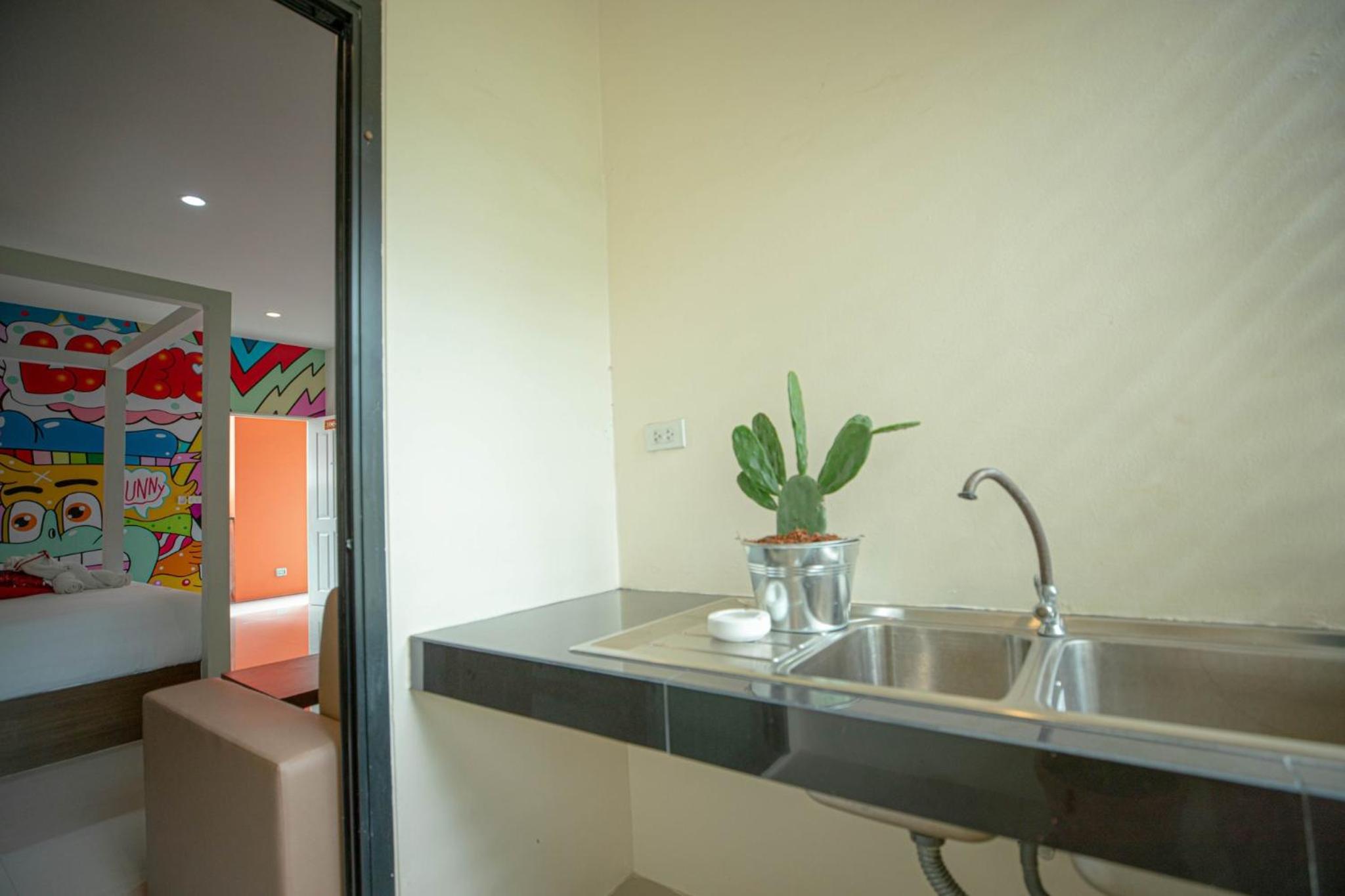 Deluxe Twin Room - Photo 7